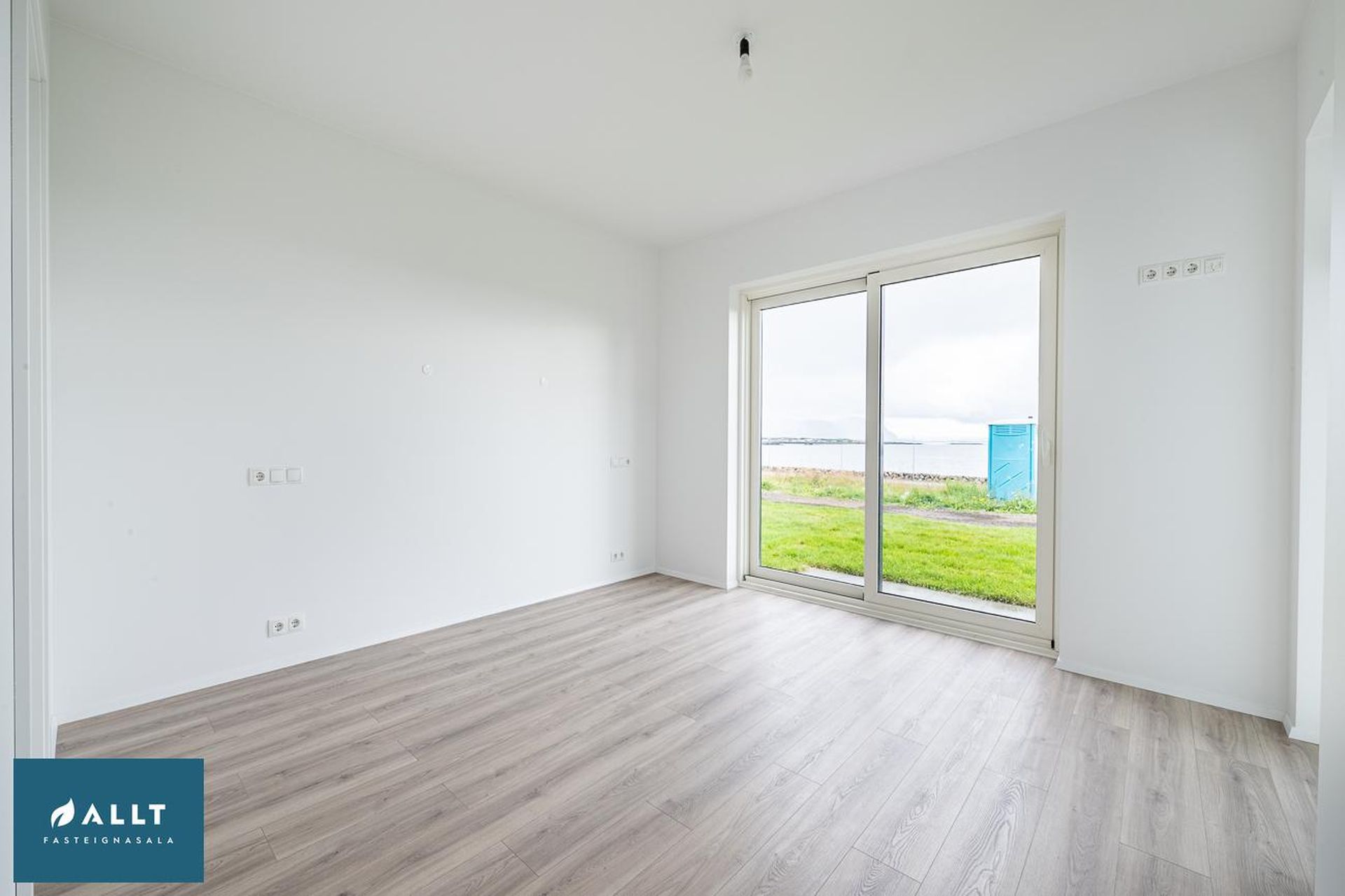 Suðurgata 92, 300 Akranes
