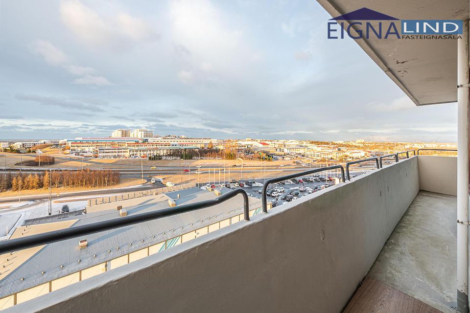 Þangbakki 10 - 0202, 109 Reykjavík