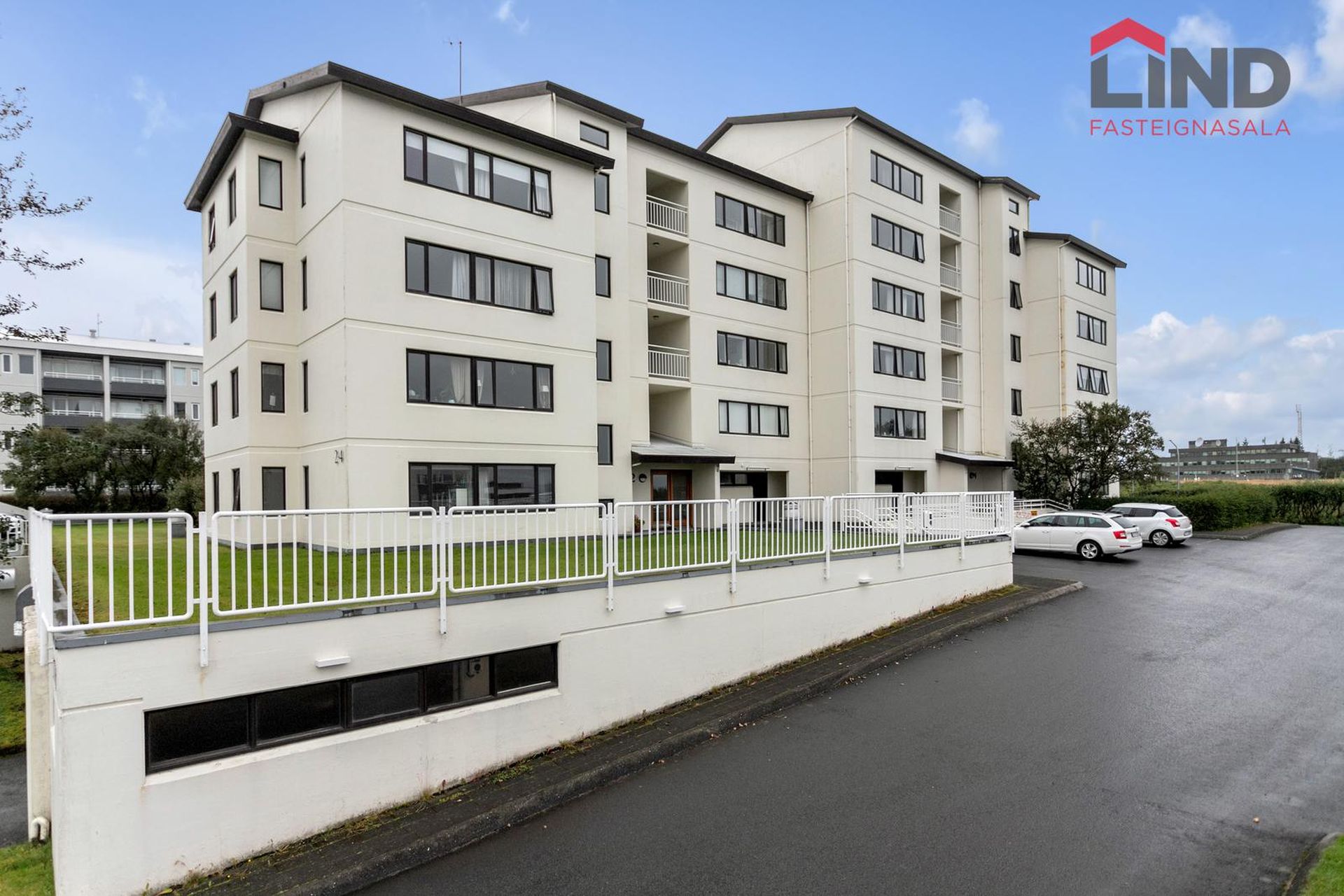 Neðstaleiti 2, 103 Reykjavík