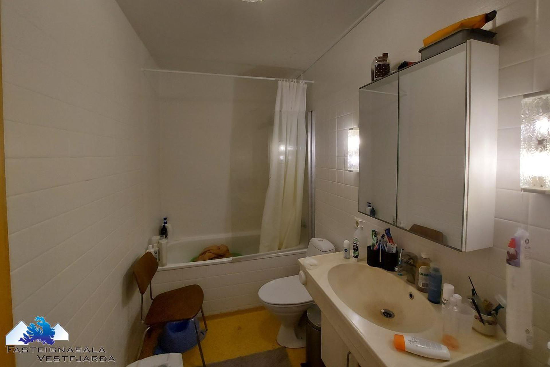 Fjarðarstræti 6, 400 Ísafjarðarbær