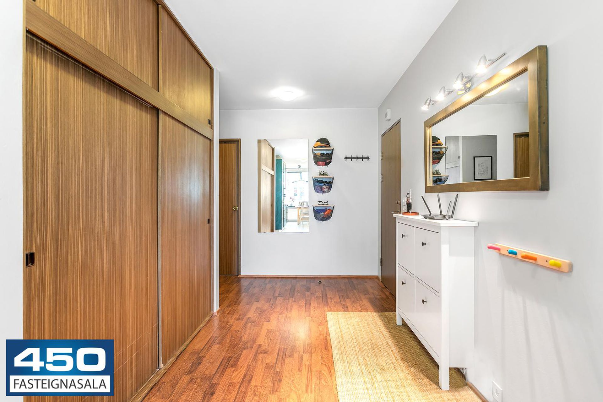 Asparfell 6, 111 Reykjavík