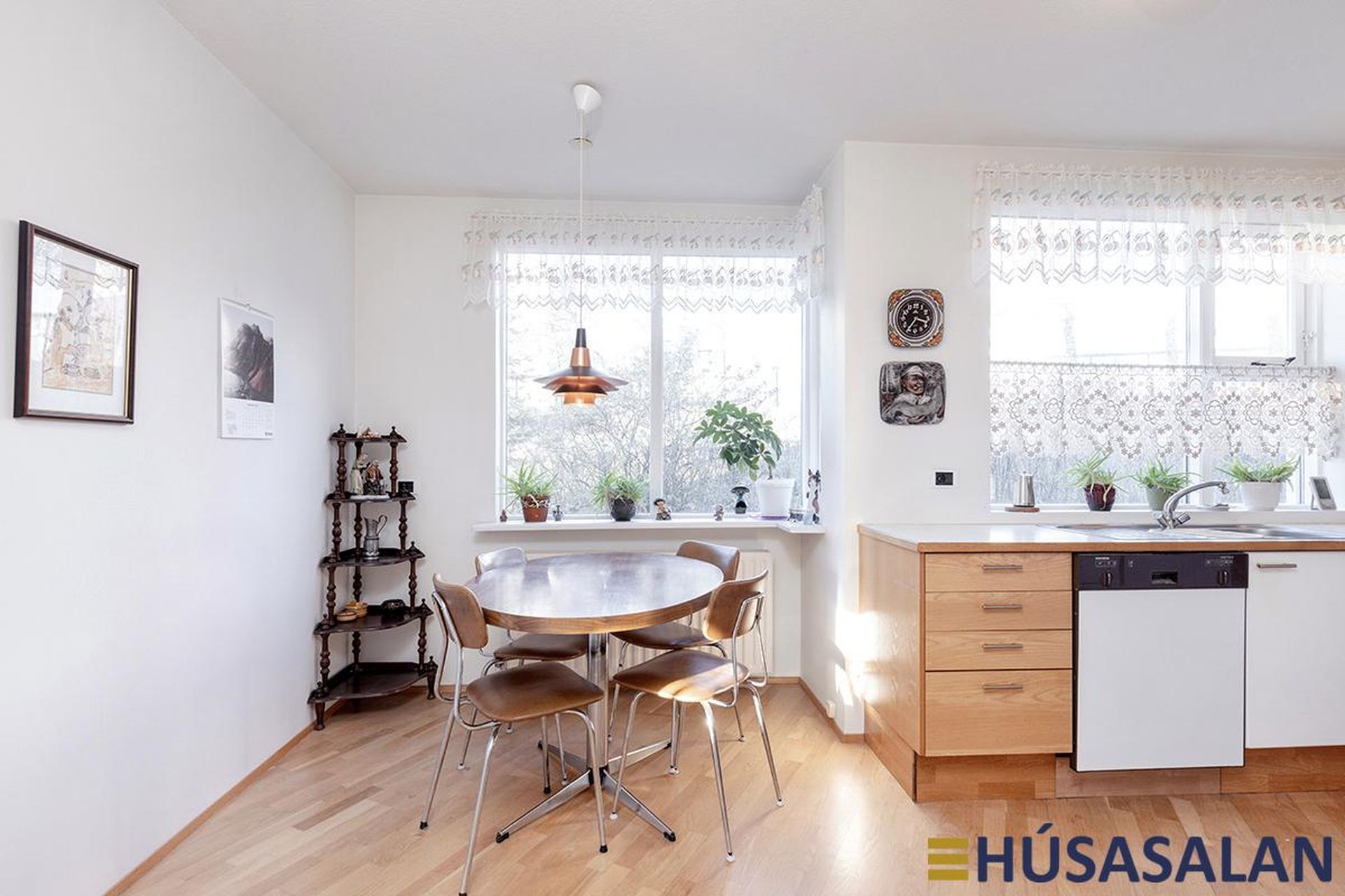 Trönuhjalli 1, 200 Kópavogur