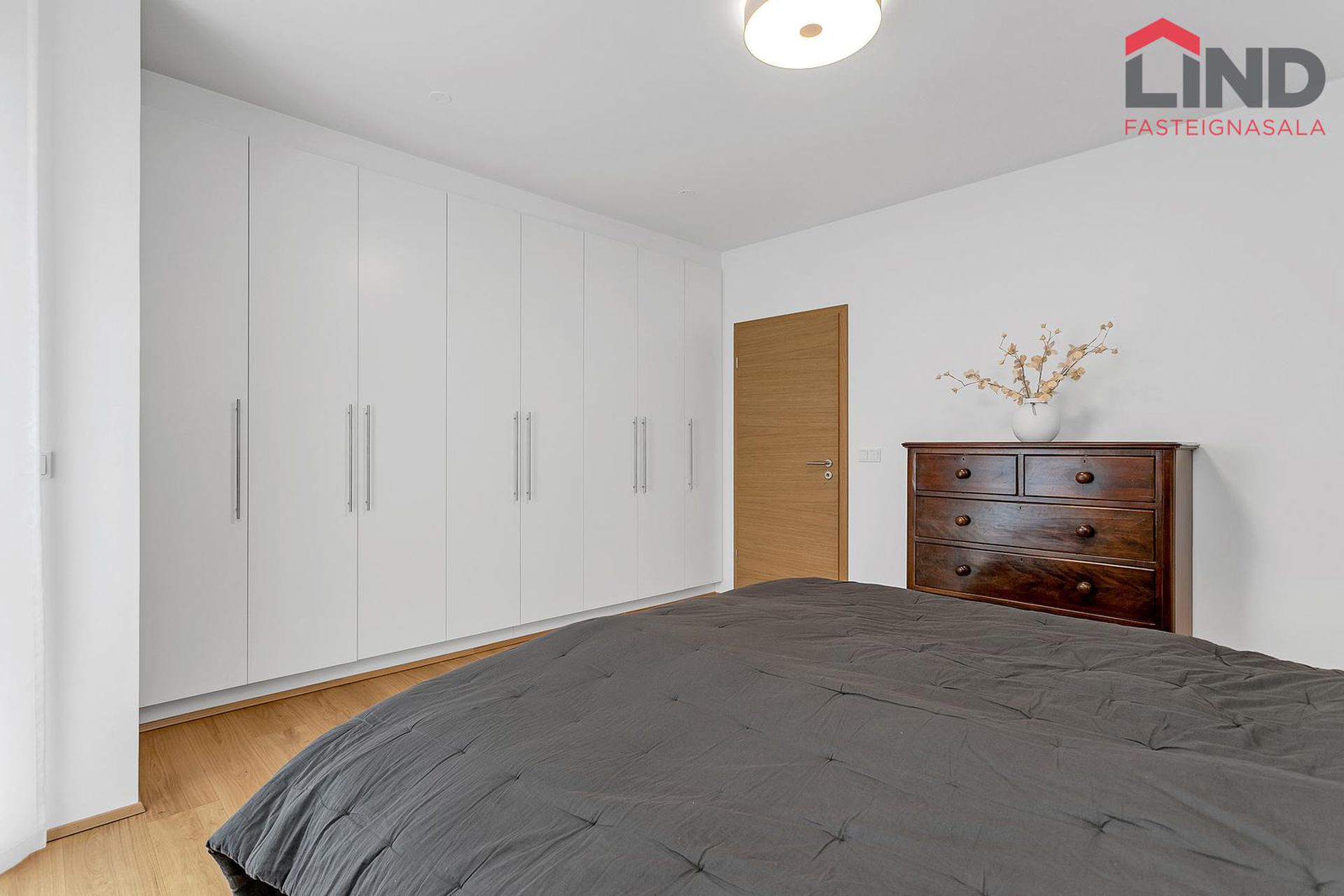 Mánatún 15, 105 Reykjavík