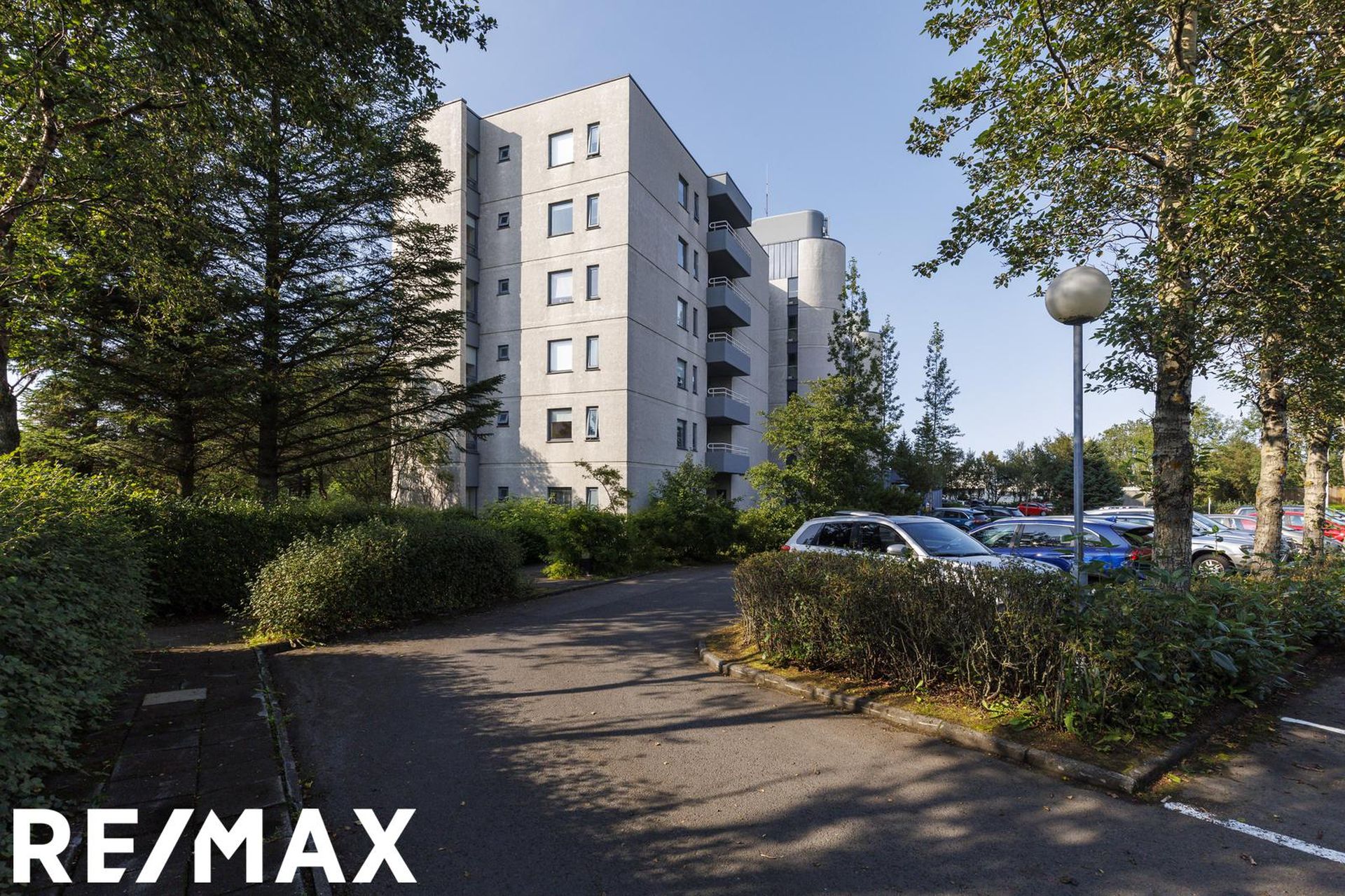 Hvassaleiti 58, 103 Reykjavík