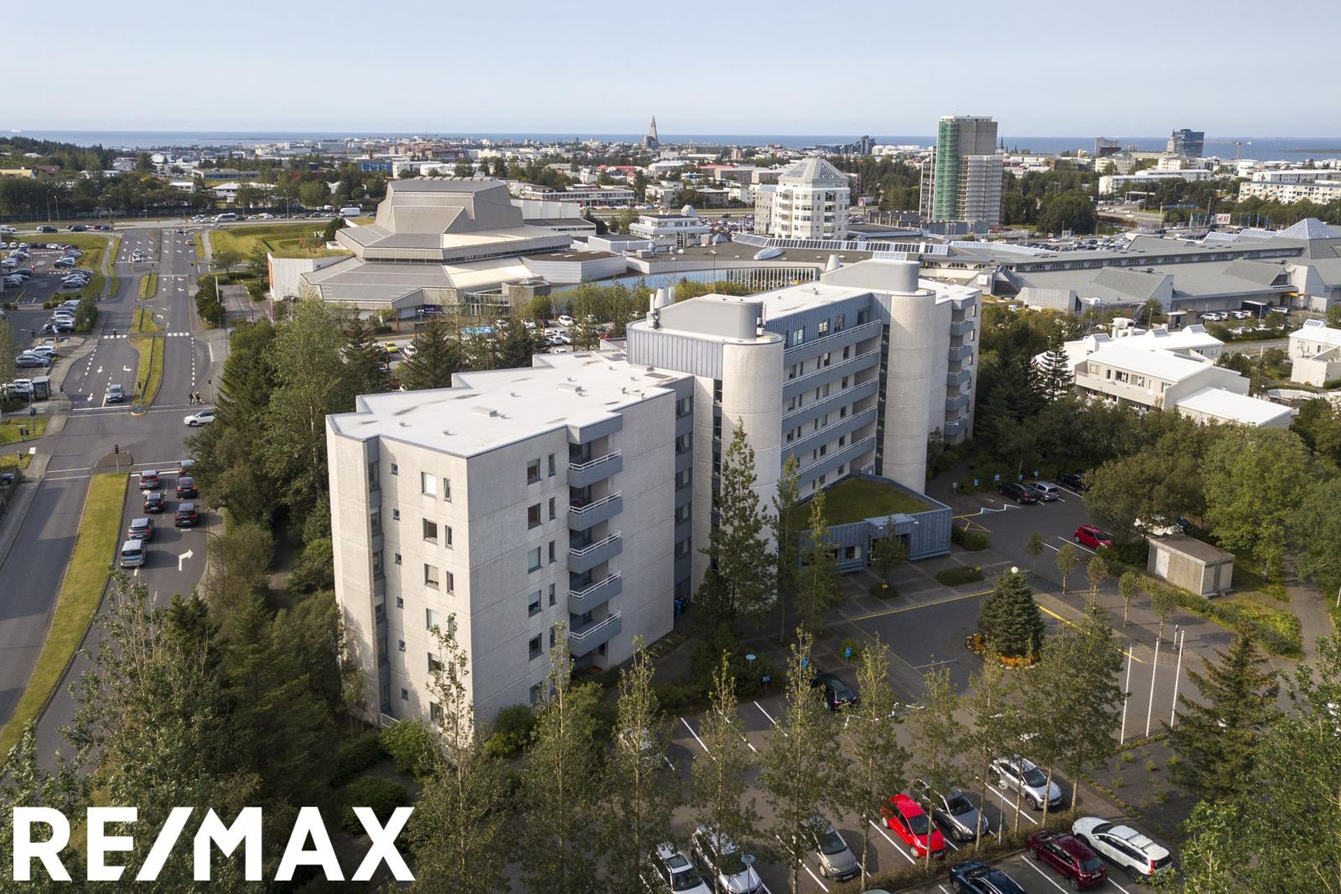 Hvassaleiti 58, 103 Reykjavík