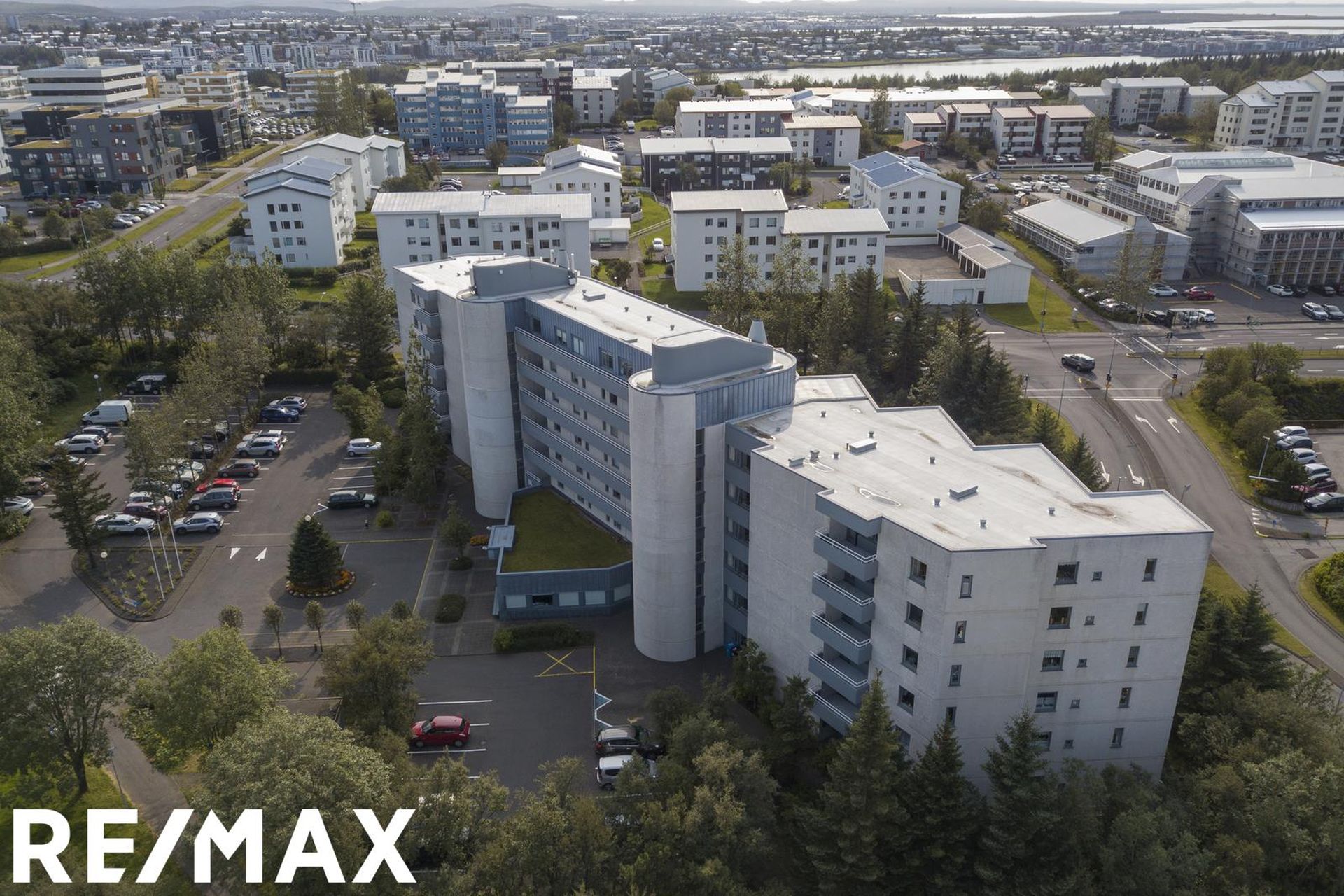 Hvassaleiti 58, 103 Reykjavík
