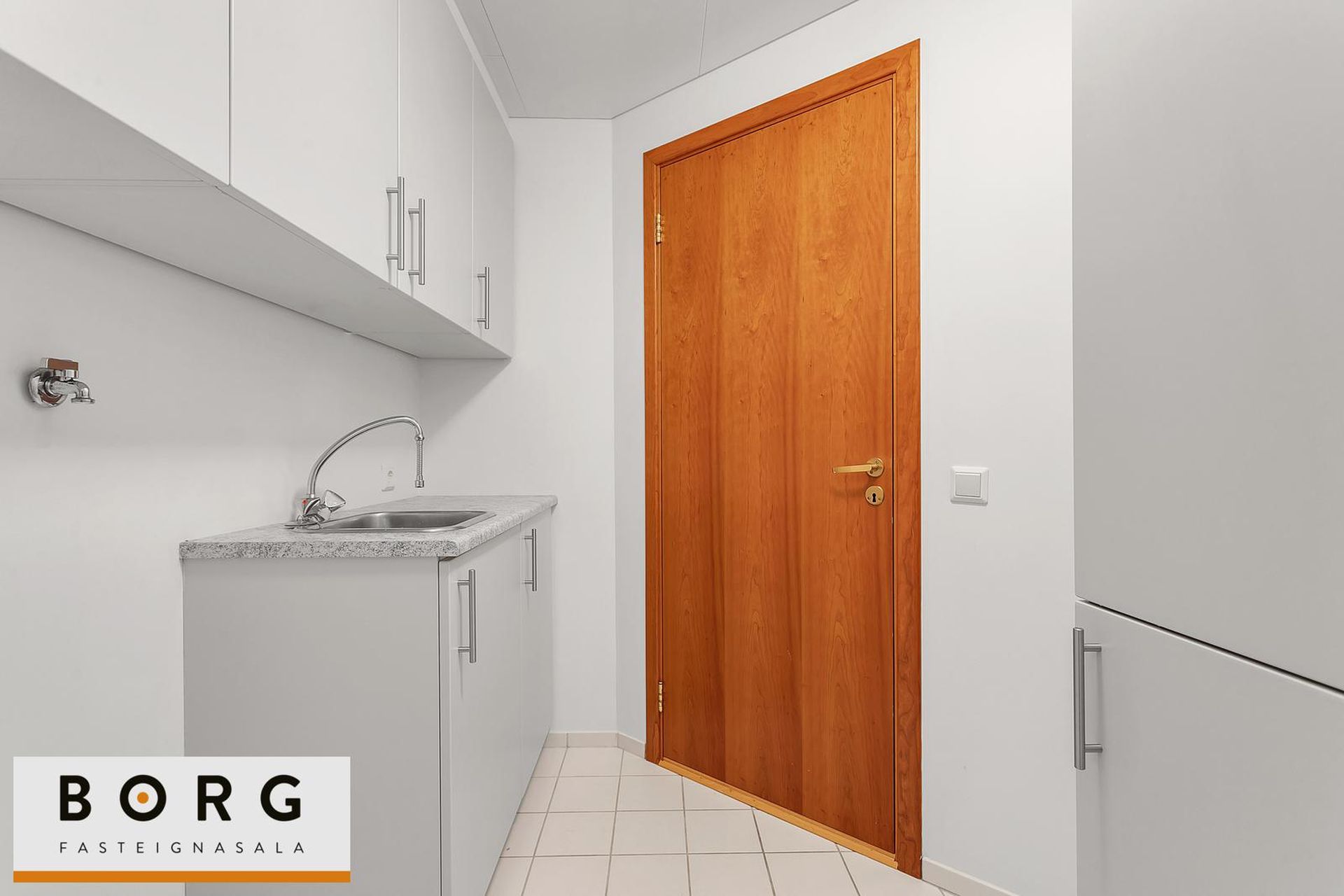 Garðatorg 7, 210 Garðabær