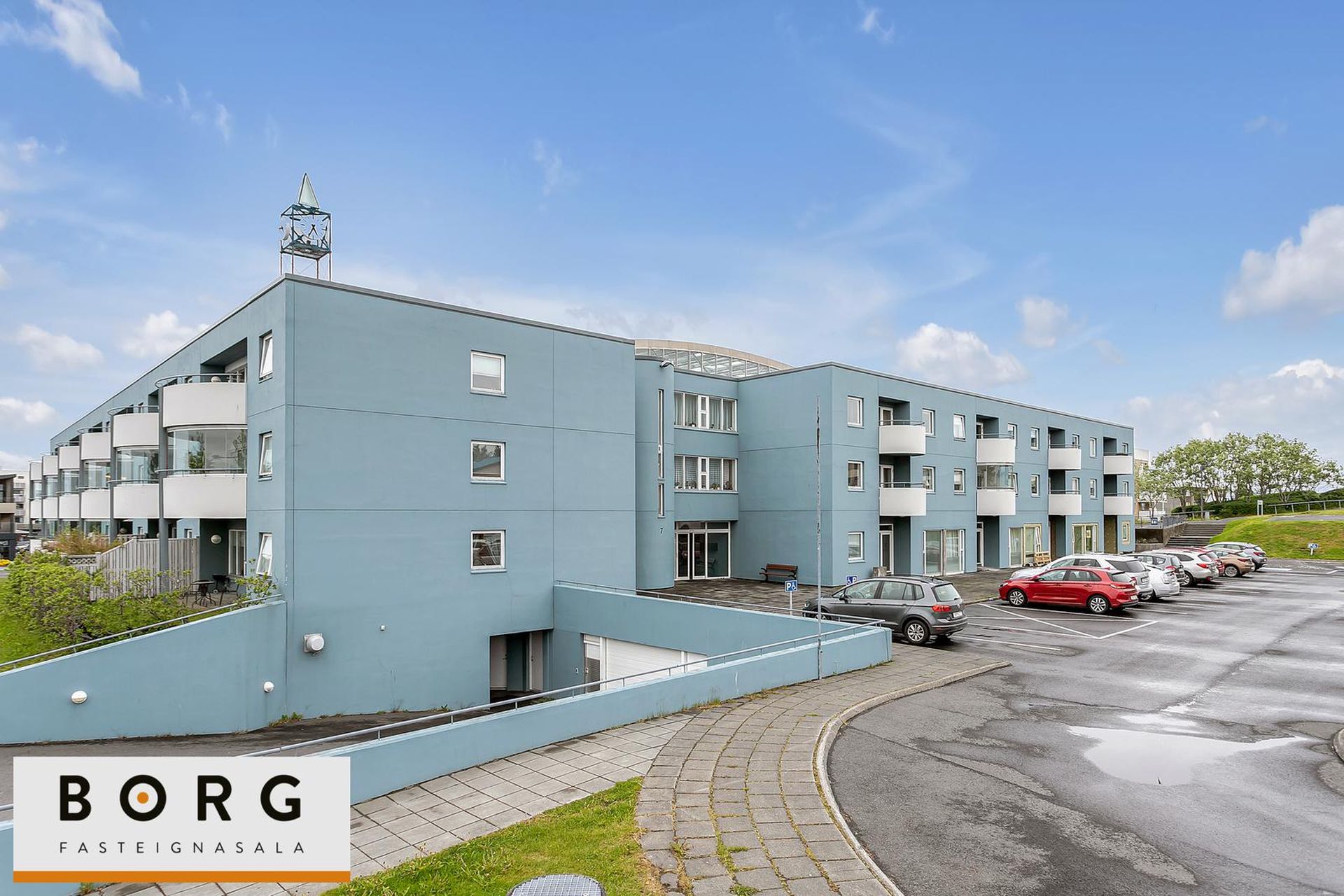 Garðatorg 7, 210 Garðabær