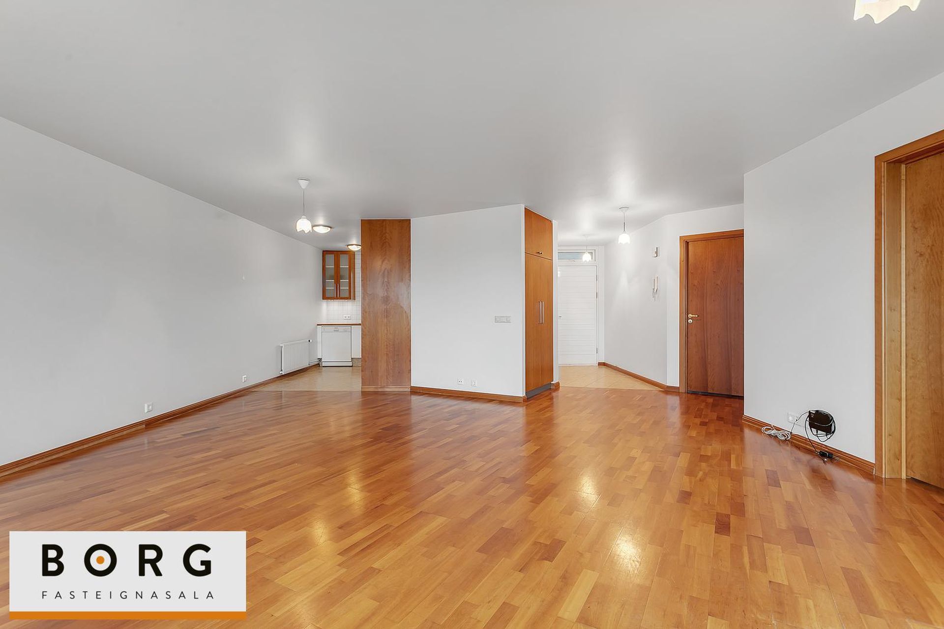 Garðatorg 7, 210 Garðabær