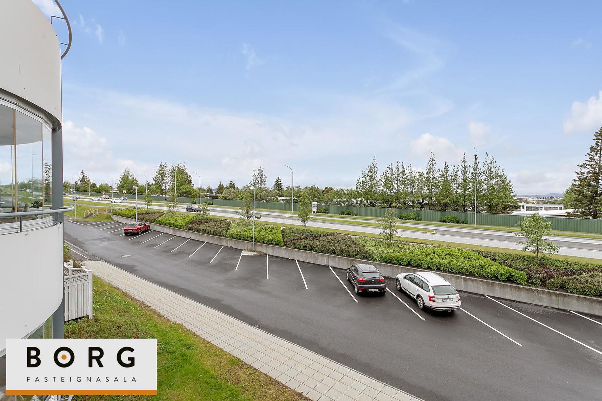 Garðatorg 7, 210 Garðabær