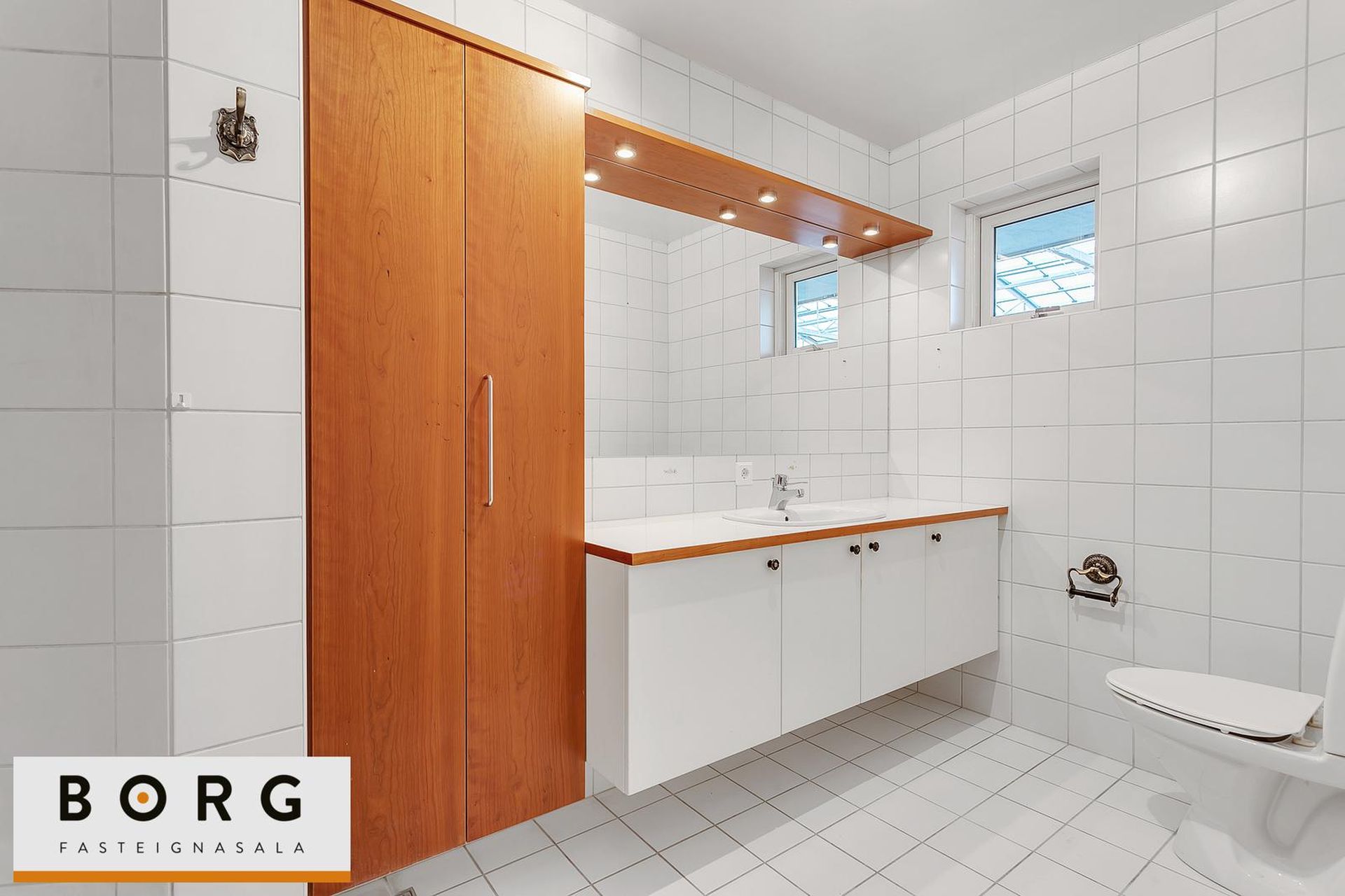 Garðatorg 7, 210 Garðabær