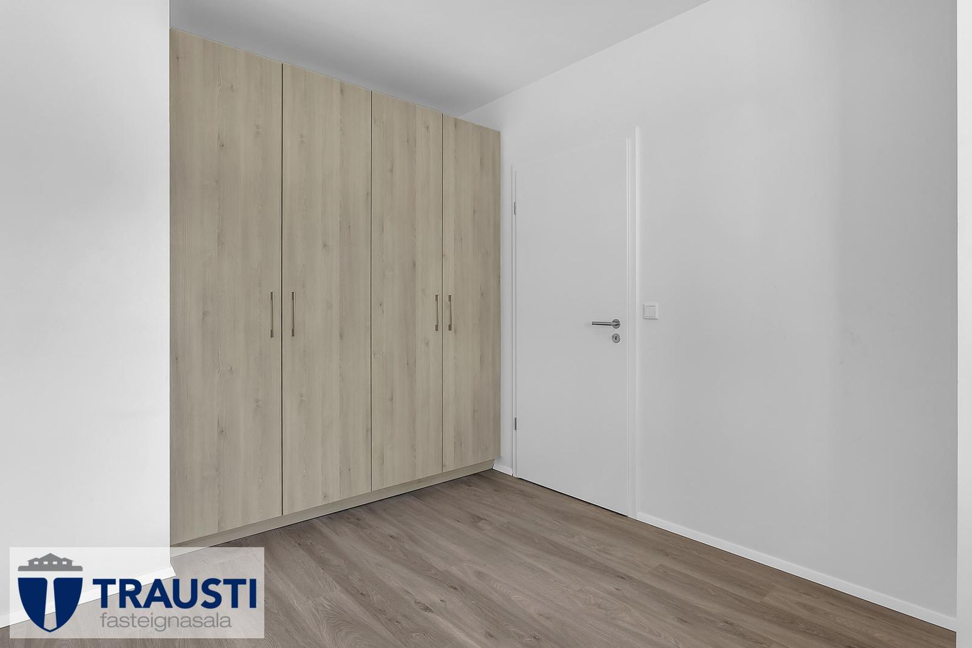 Smyrilshlíð 10 - 0112, 102 Reykjavík