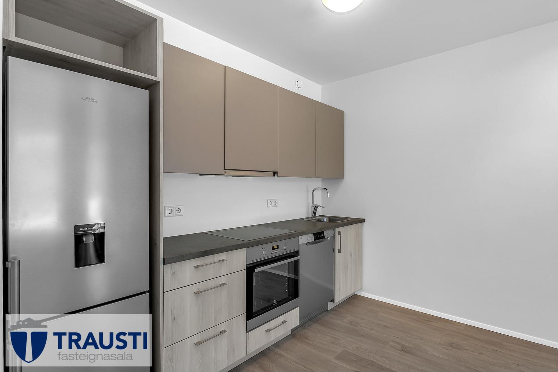 Smyrilshlíð 10 - 0112, 102 Reykjavík