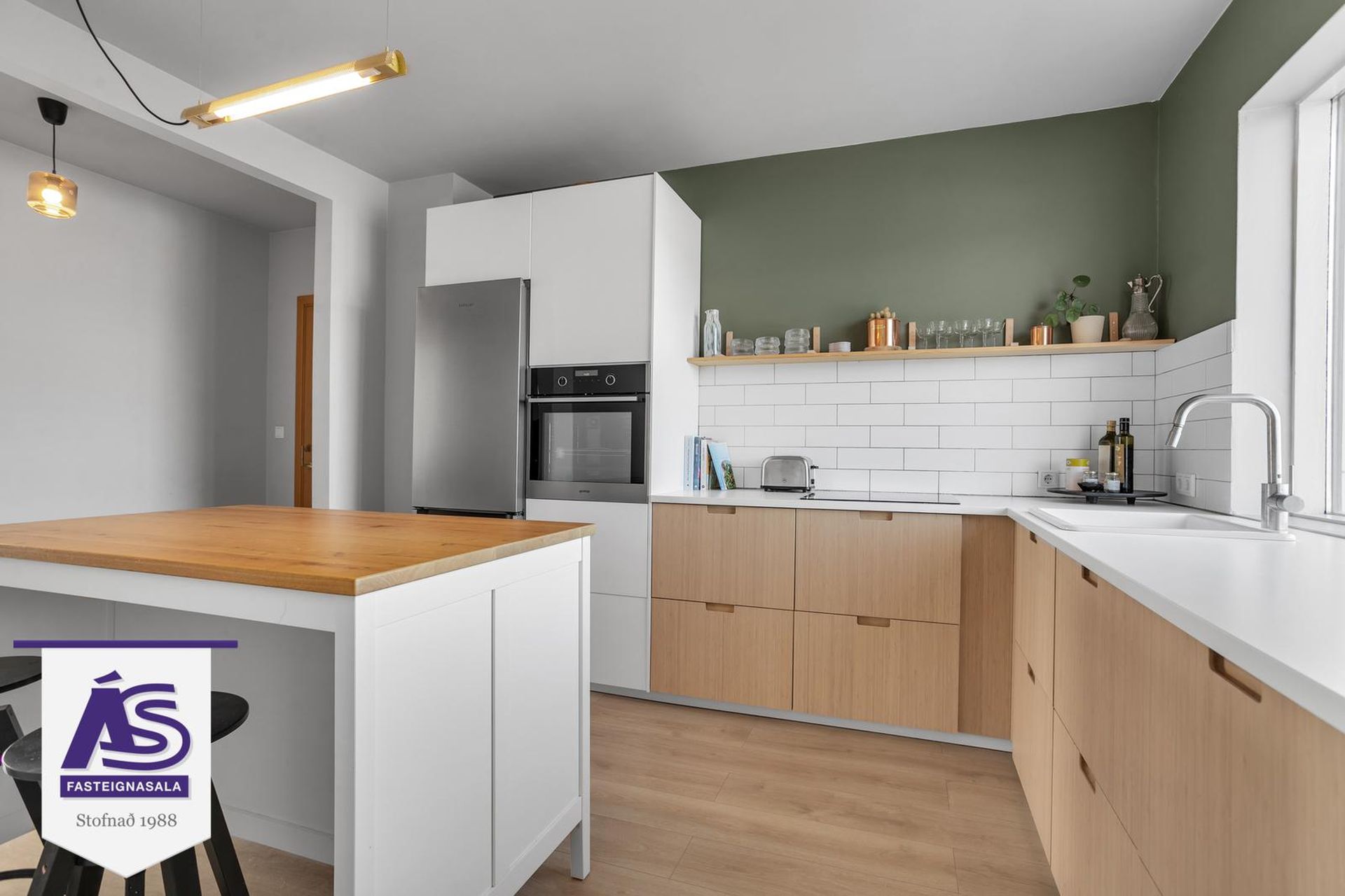 Suðurbraut 8 - 0301, 220 Hafnarfjörður