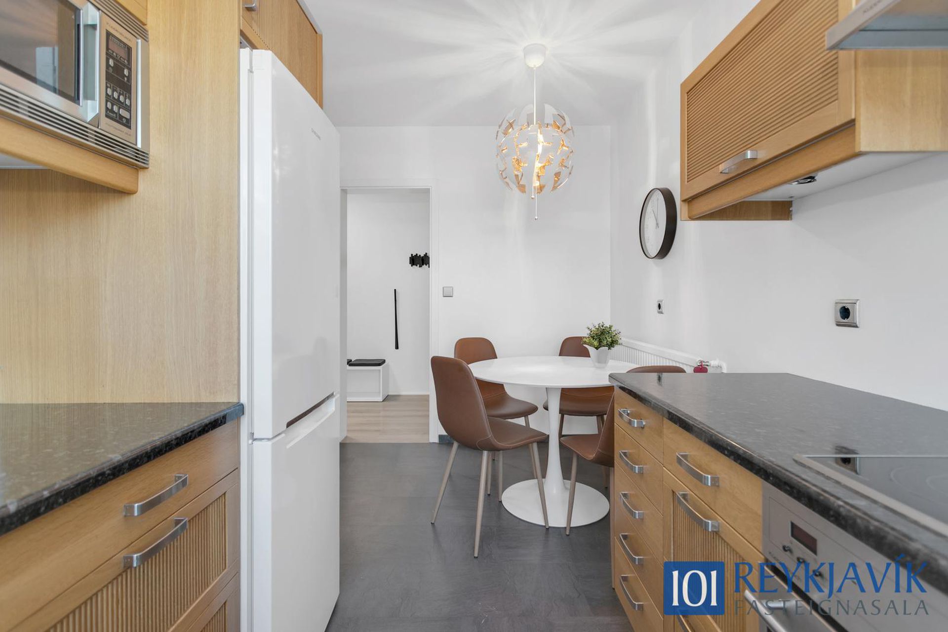 Hraunbær 130 - 0301, 110 Reykjavík