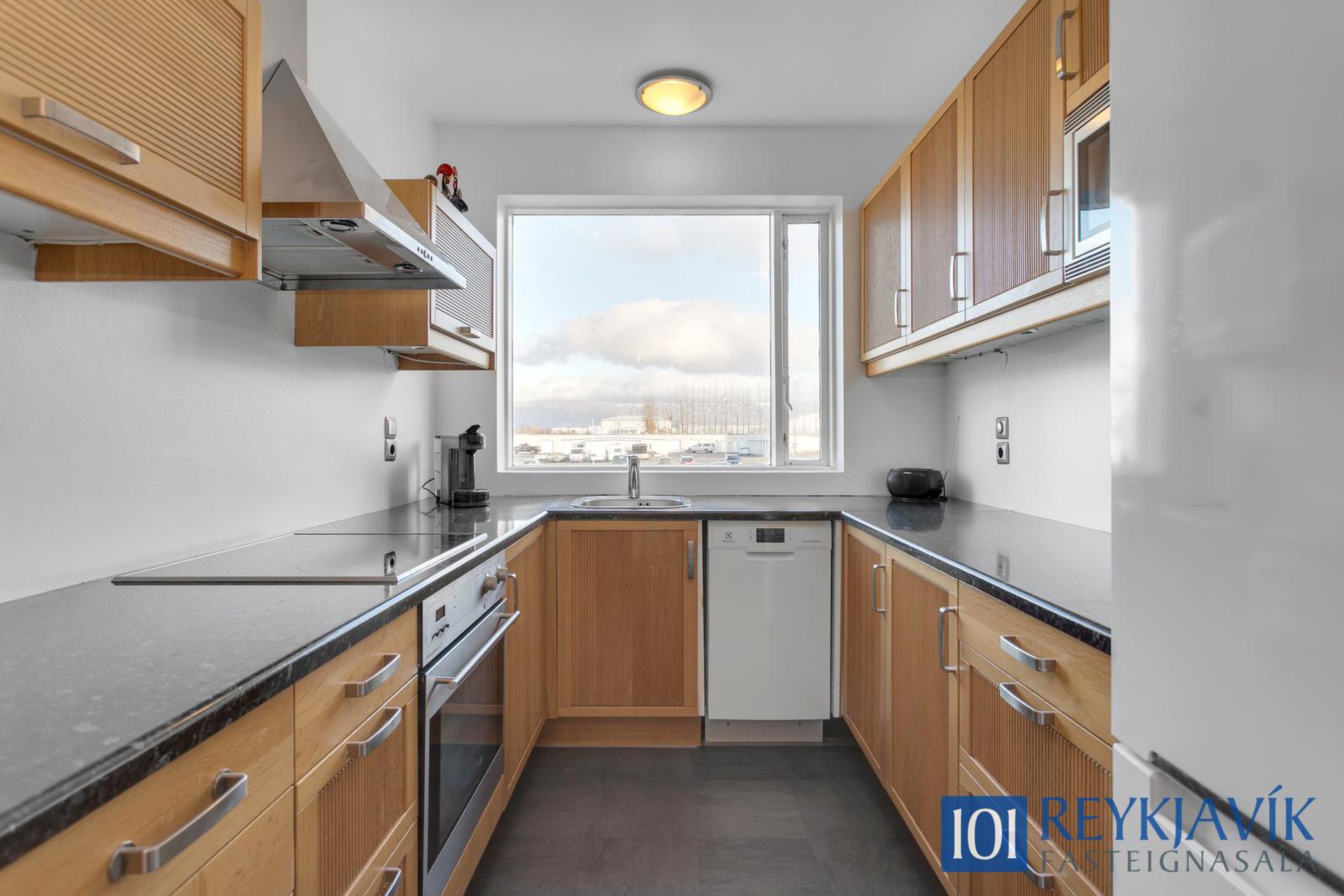 Hraunbær 130 - 0301, 110 Reykjavík