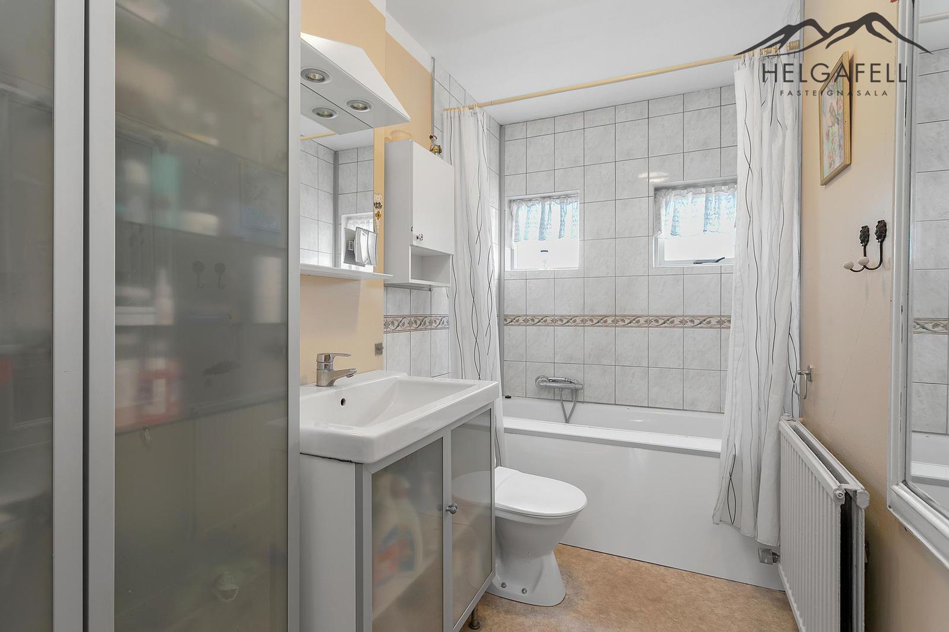 Brekkulækur 1, 105 Reykjavík