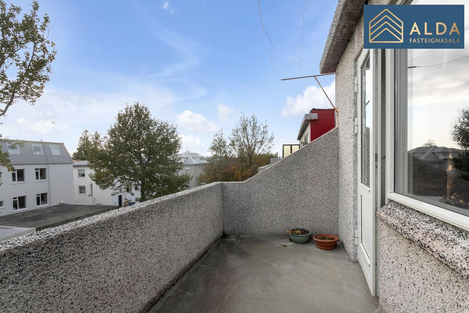 Miklabraut 56, 105 Reykjavík
