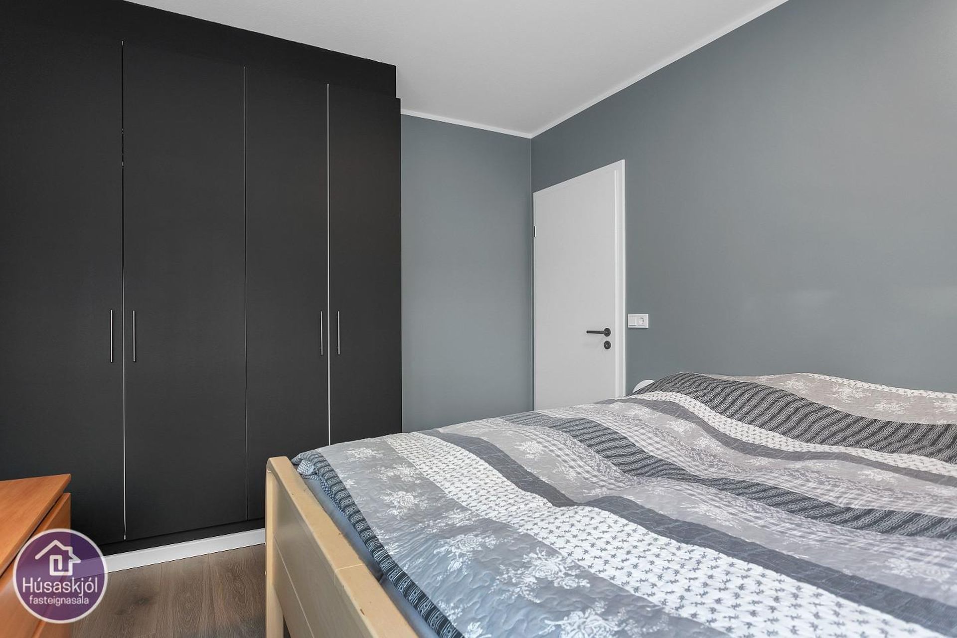 Þórðarsveigur 30, 113 Reykjavík