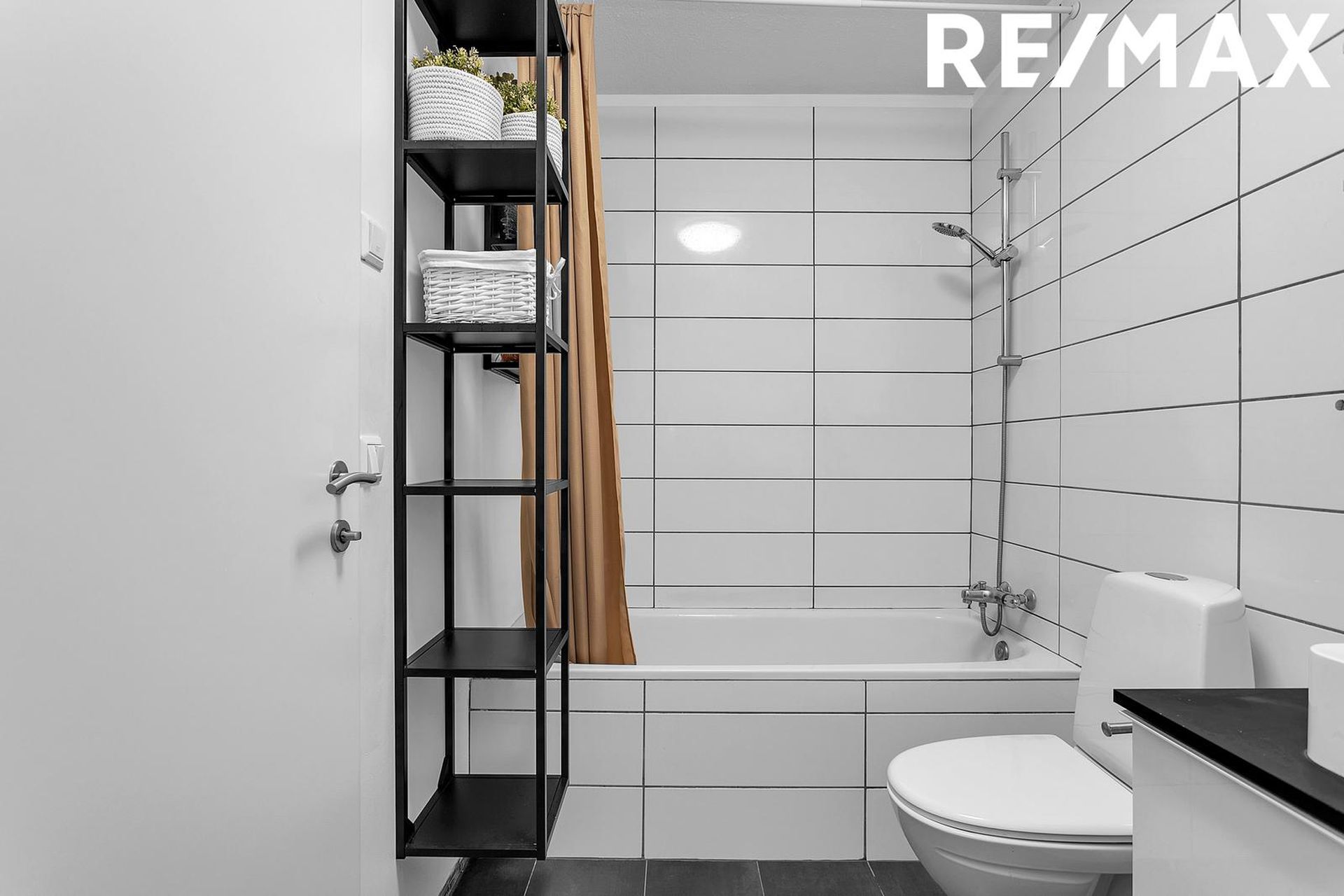 Laufrimi 1, 112 Reykjavík