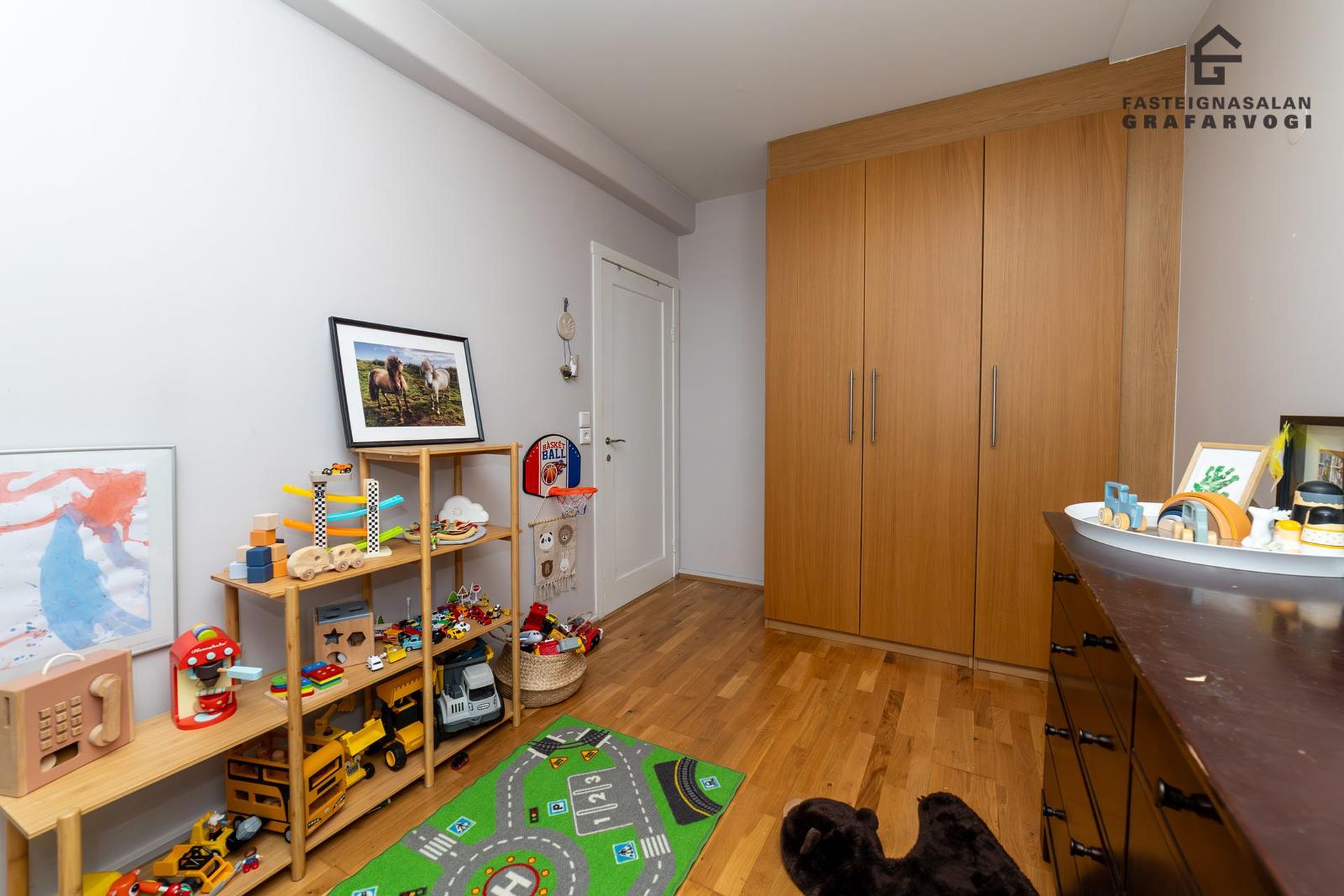 Barmahlíð 49, 105 Reykjavík