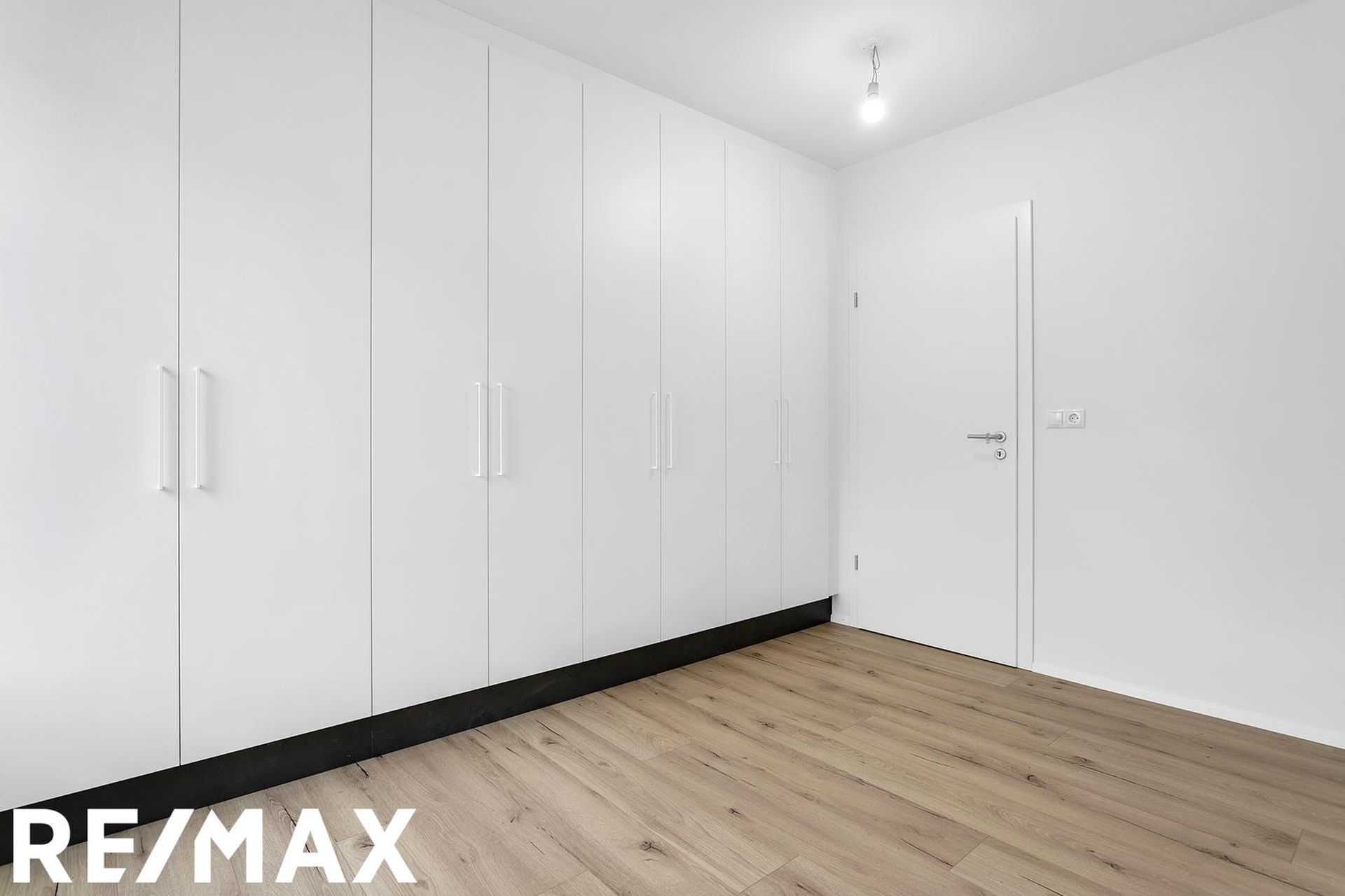 Rökkvatjörn 1, 113 Reykjavík