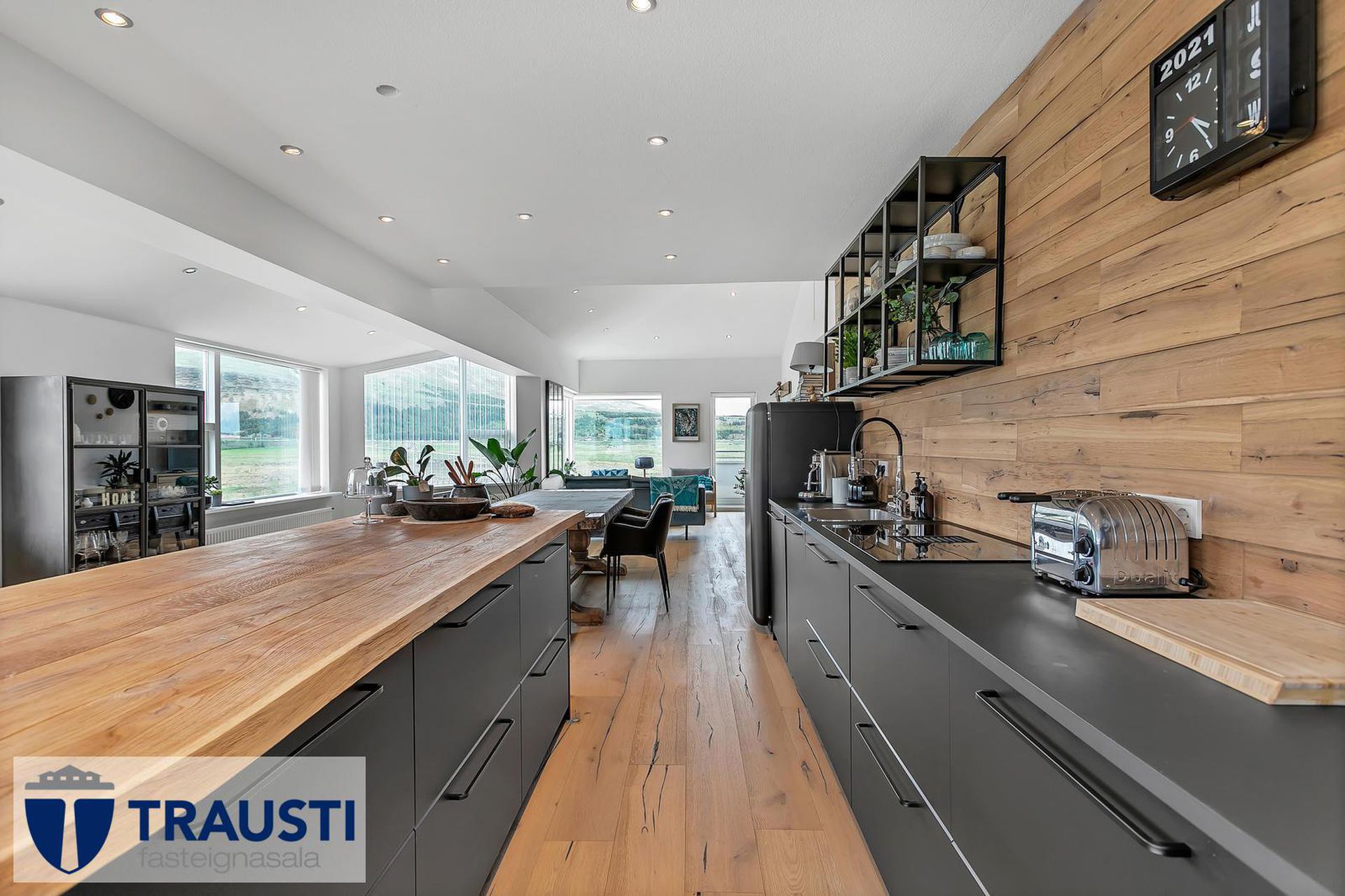 Barðastaðir 11 - 0601, 112 Reykjavík