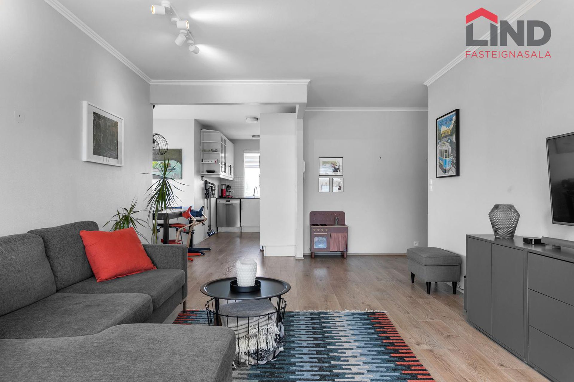 Háaleitisbraut 44, 108 Reykjavík