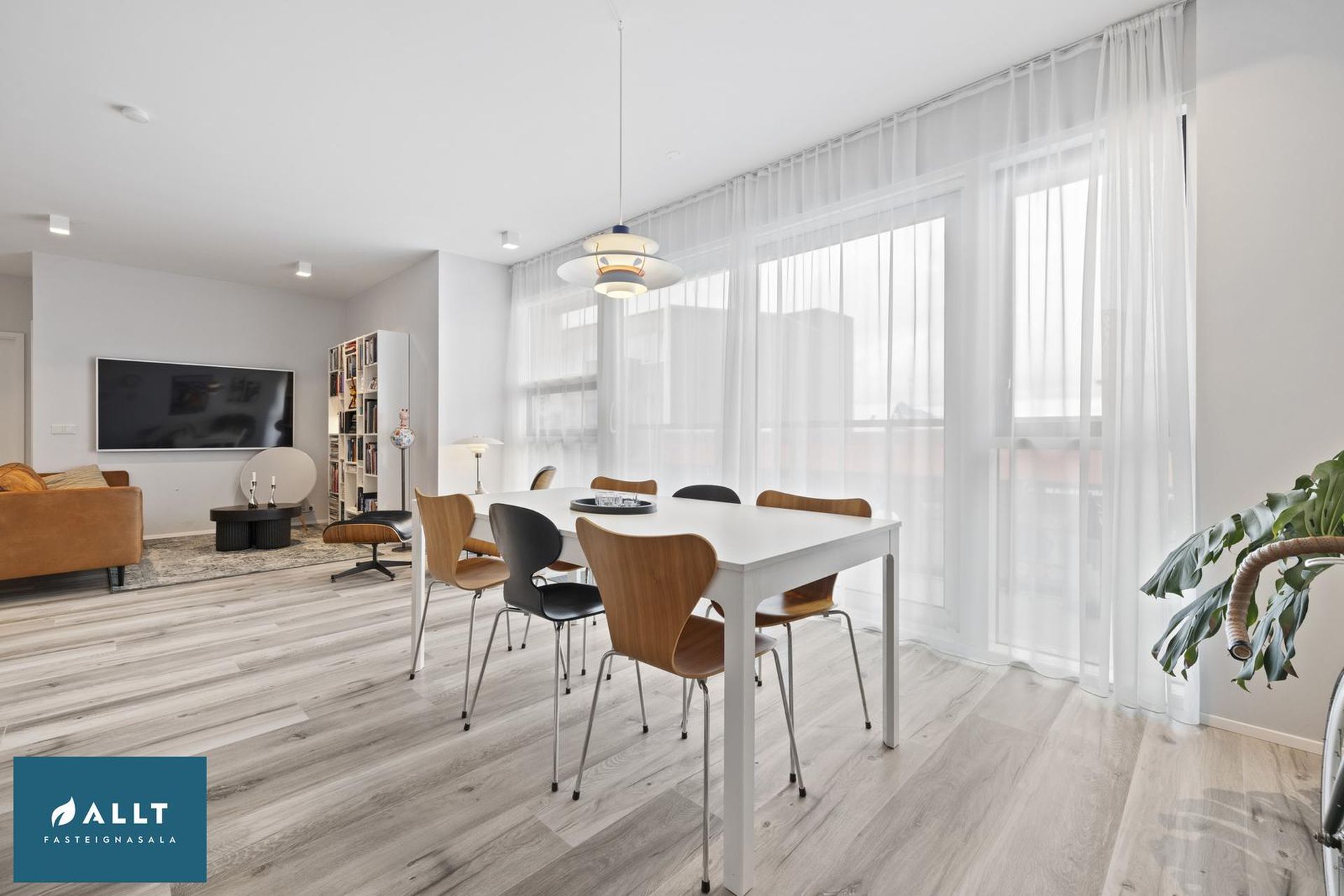 Hafnargata 29, 230 Reykjanesbær