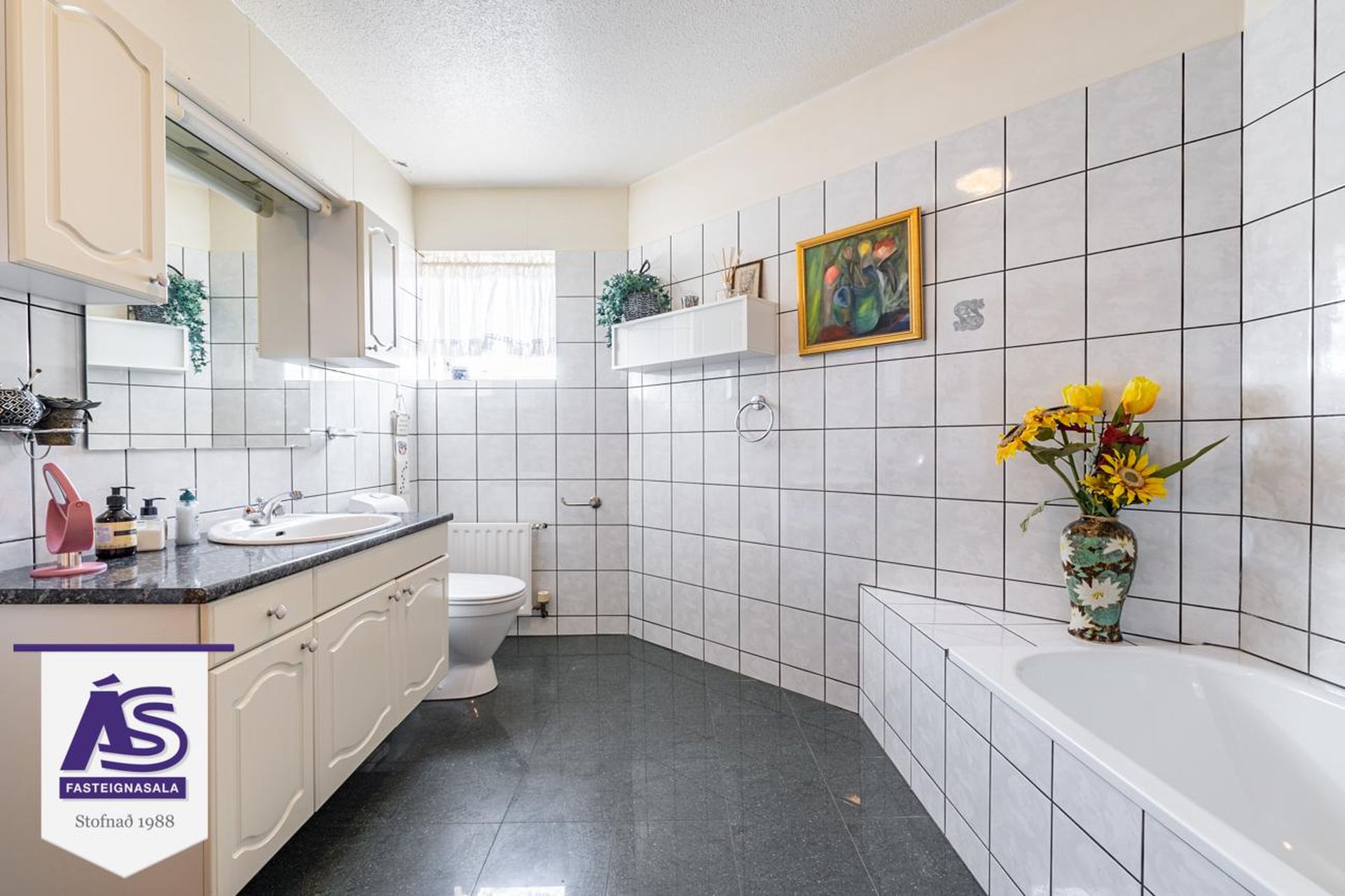 Fjarðargata 17, 220 Hafnarfjörður