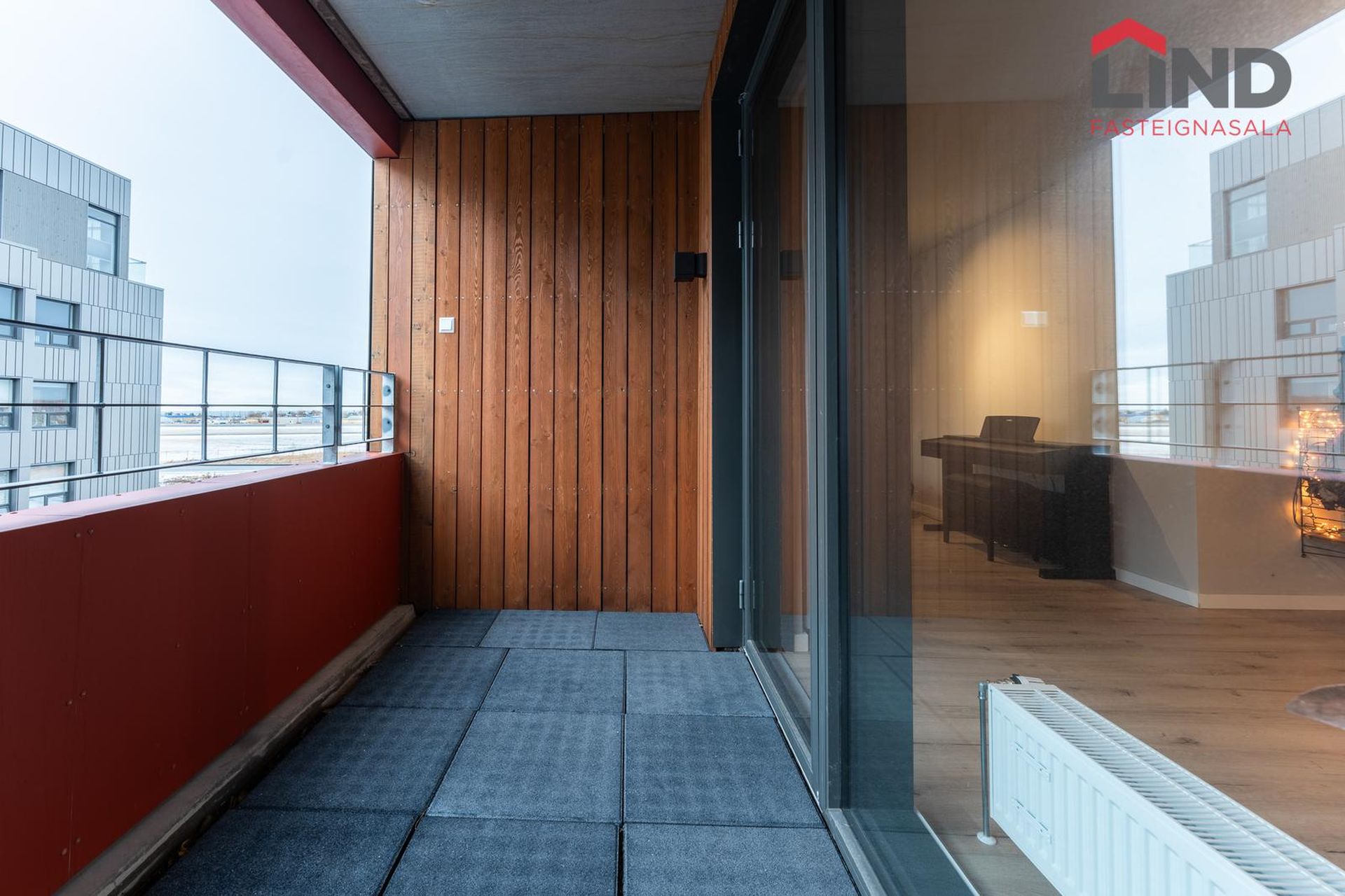 Smyrilshlíð 1, 102 Reykjavík