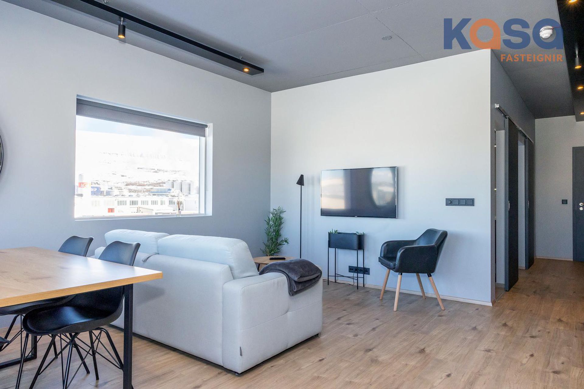 Tryggvabraut 24, 600 Akureyri