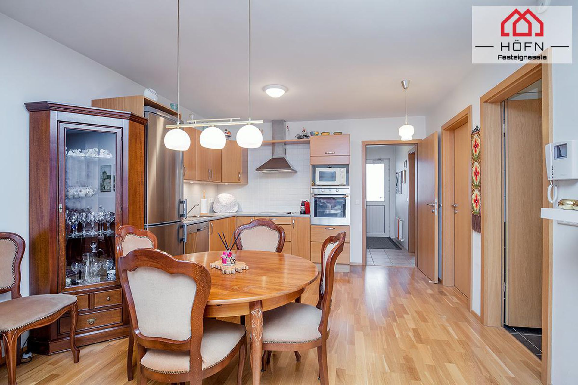 Flatahraun 1, 220 Hafnarfjörður