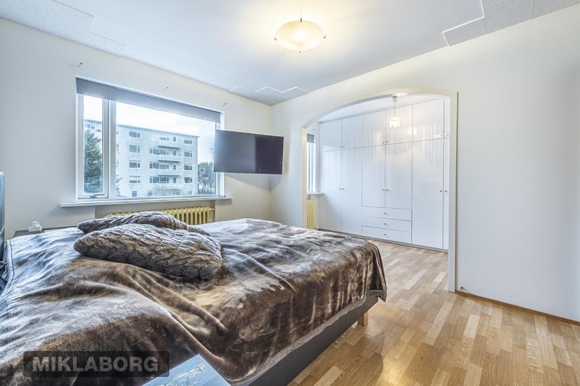 Hvassaleiti 28, 103 Reykjavík