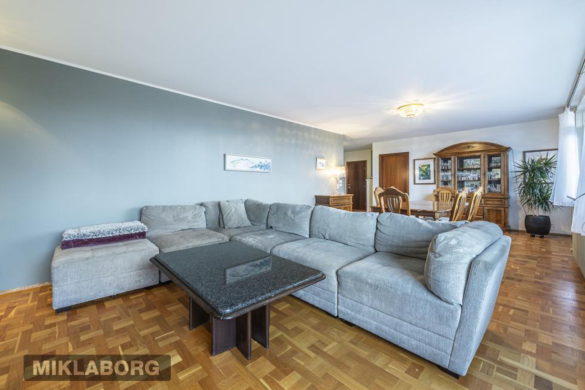 Hvassaleiti 28, 103 Reykjavík