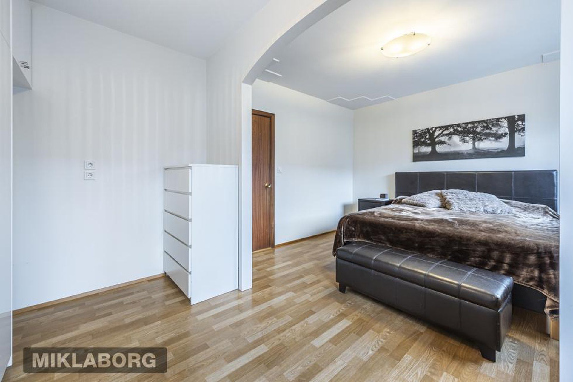 Hvassaleiti 28, 103 Reykjavík