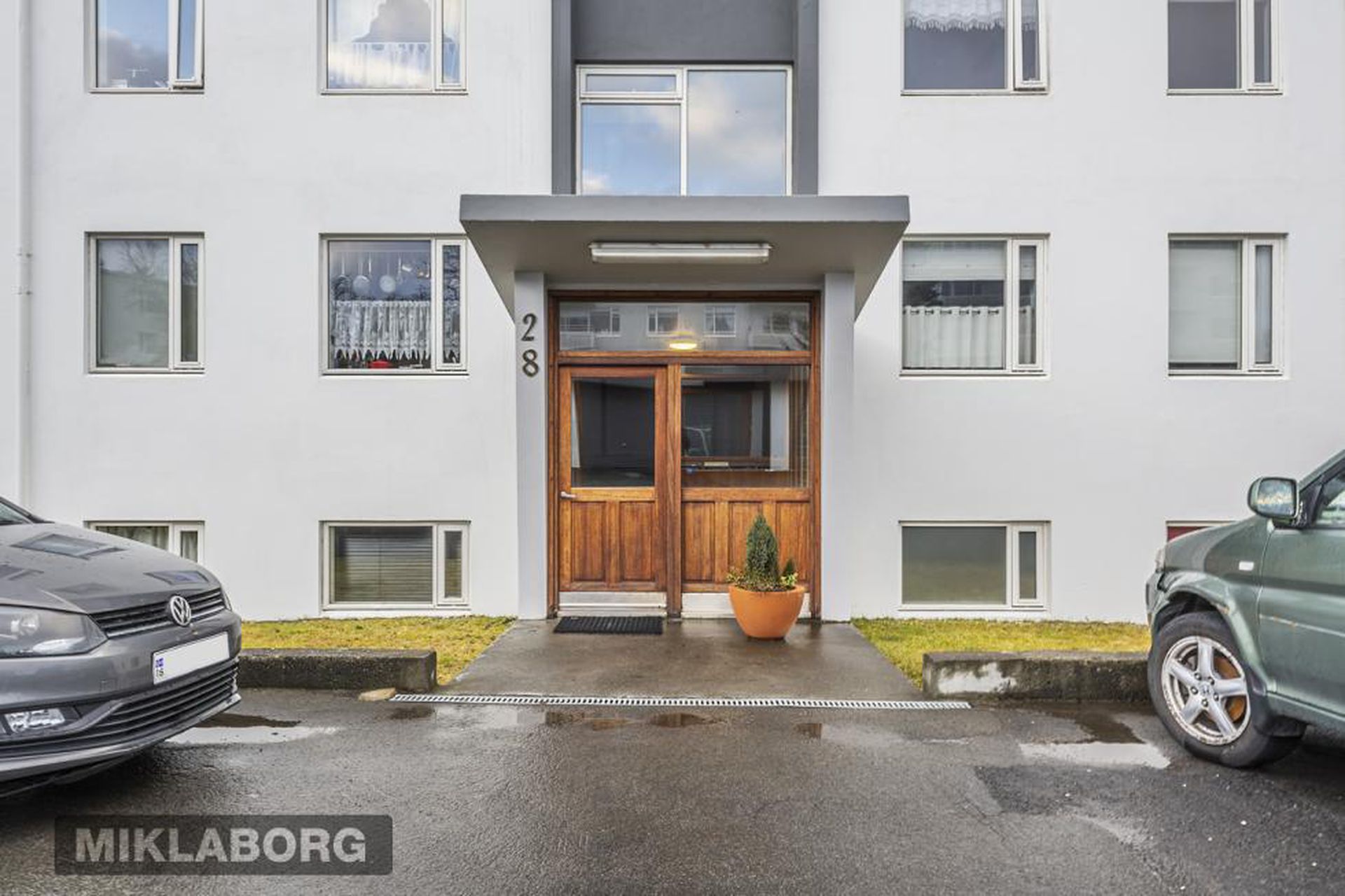 Hvassaleiti 28, 103 Reykjavík