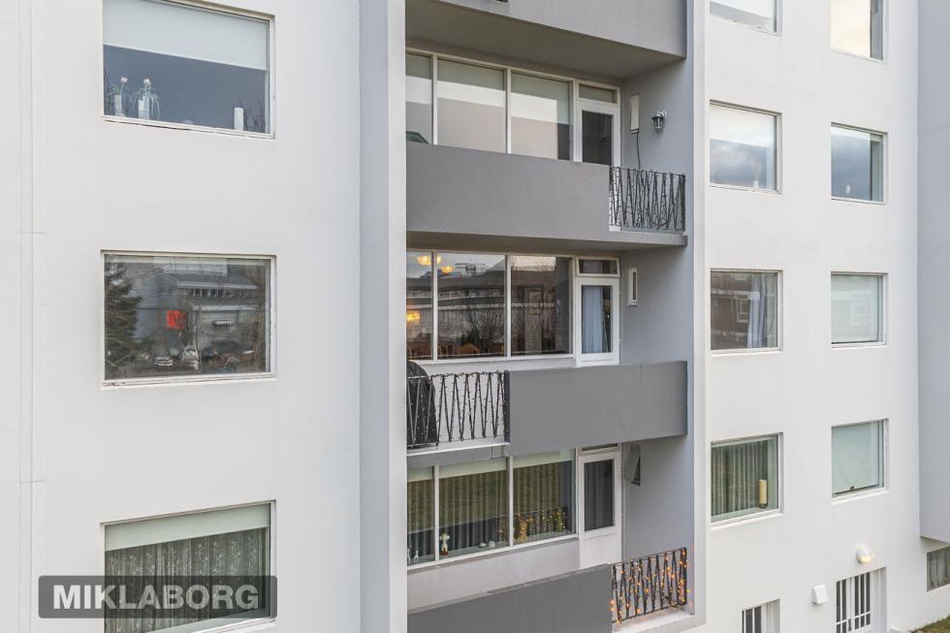 Hvassaleiti 28, 103 Reykjavík