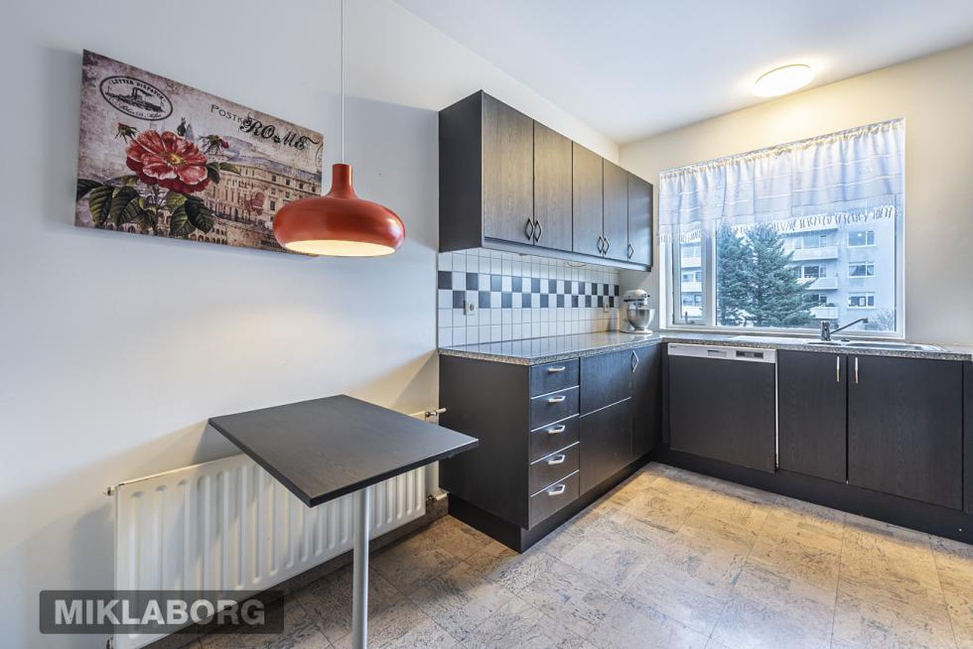 Hvassaleiti 28, 103 Reykjavík