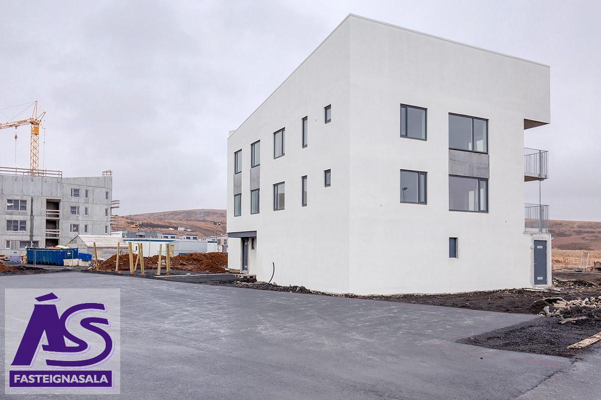 Hádegisskarð 2, 221 Hafnarfjörður