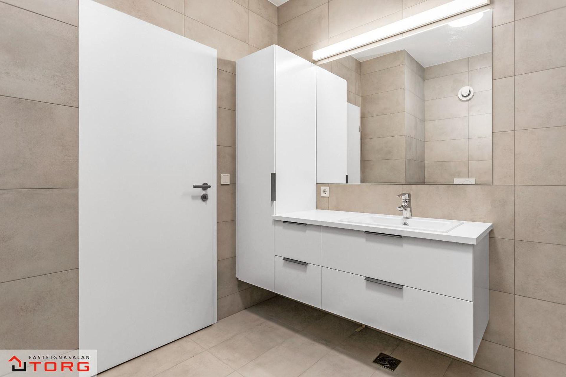 Stuðlaskarð 1, 221 Hafnarfjörður