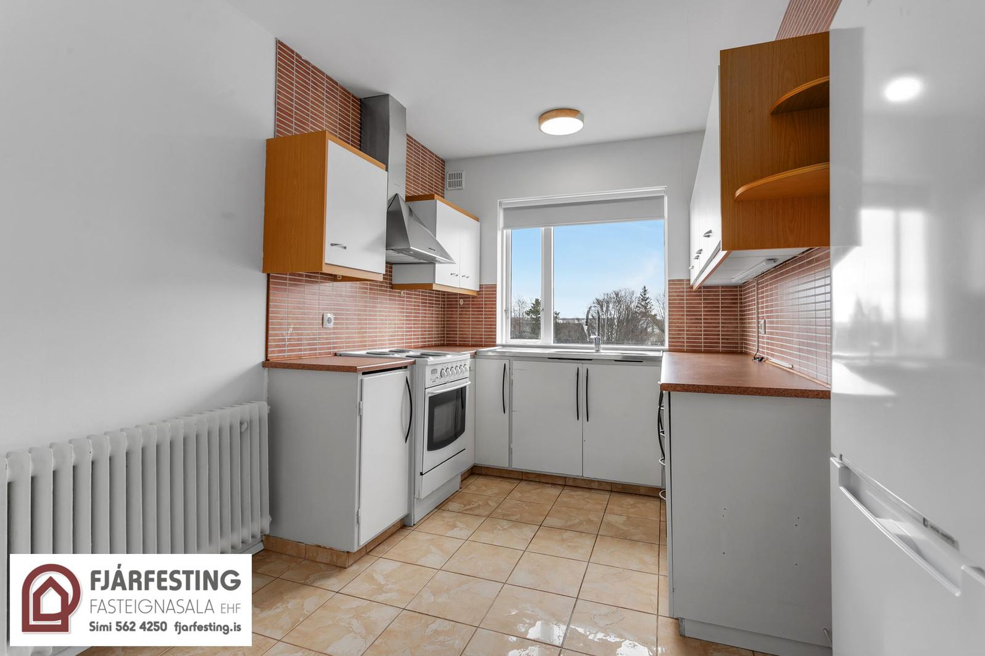 Grensásvegur 56, 108 Reykjavík