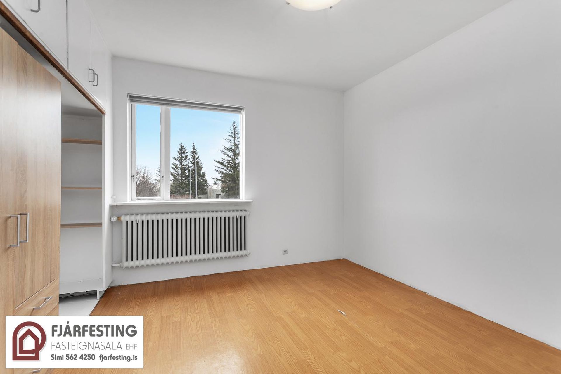 Grensásvegur 56, 108 Reykjavík