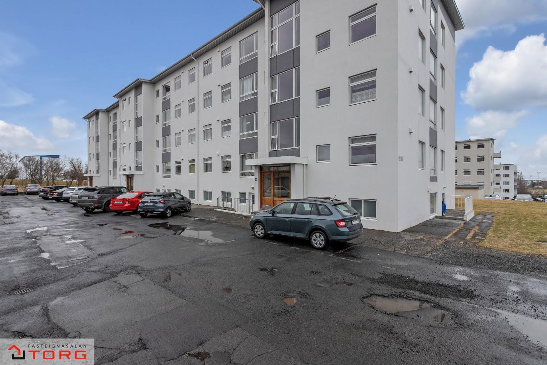 Safamýri 54, 108 Reykjavík