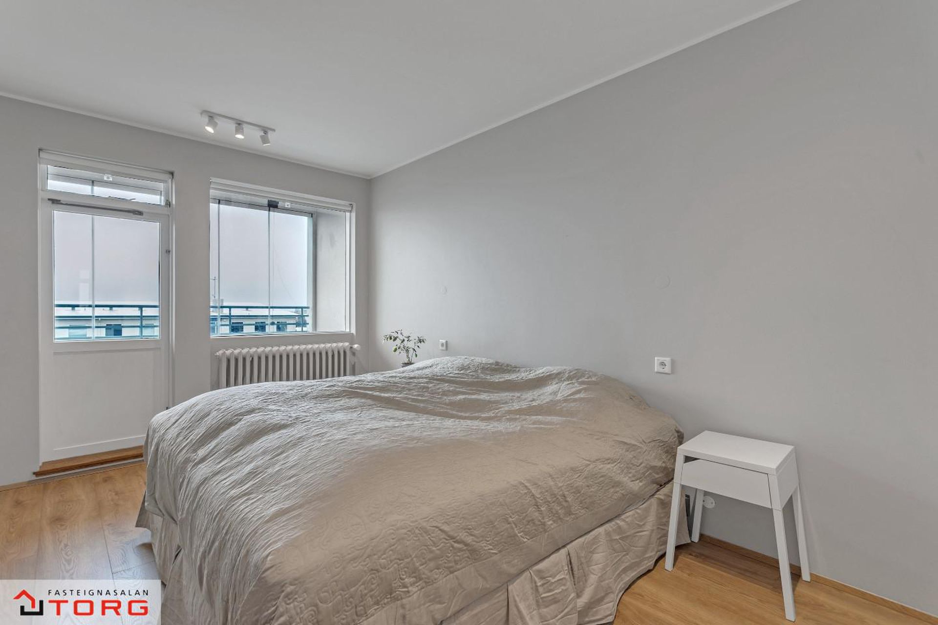Safamýri 54, 108 Reykjavík