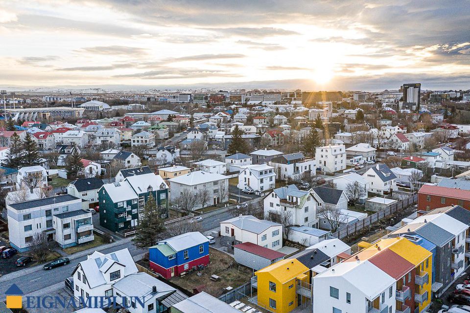 Laugarnesvegur 62, 105 Reykjavík