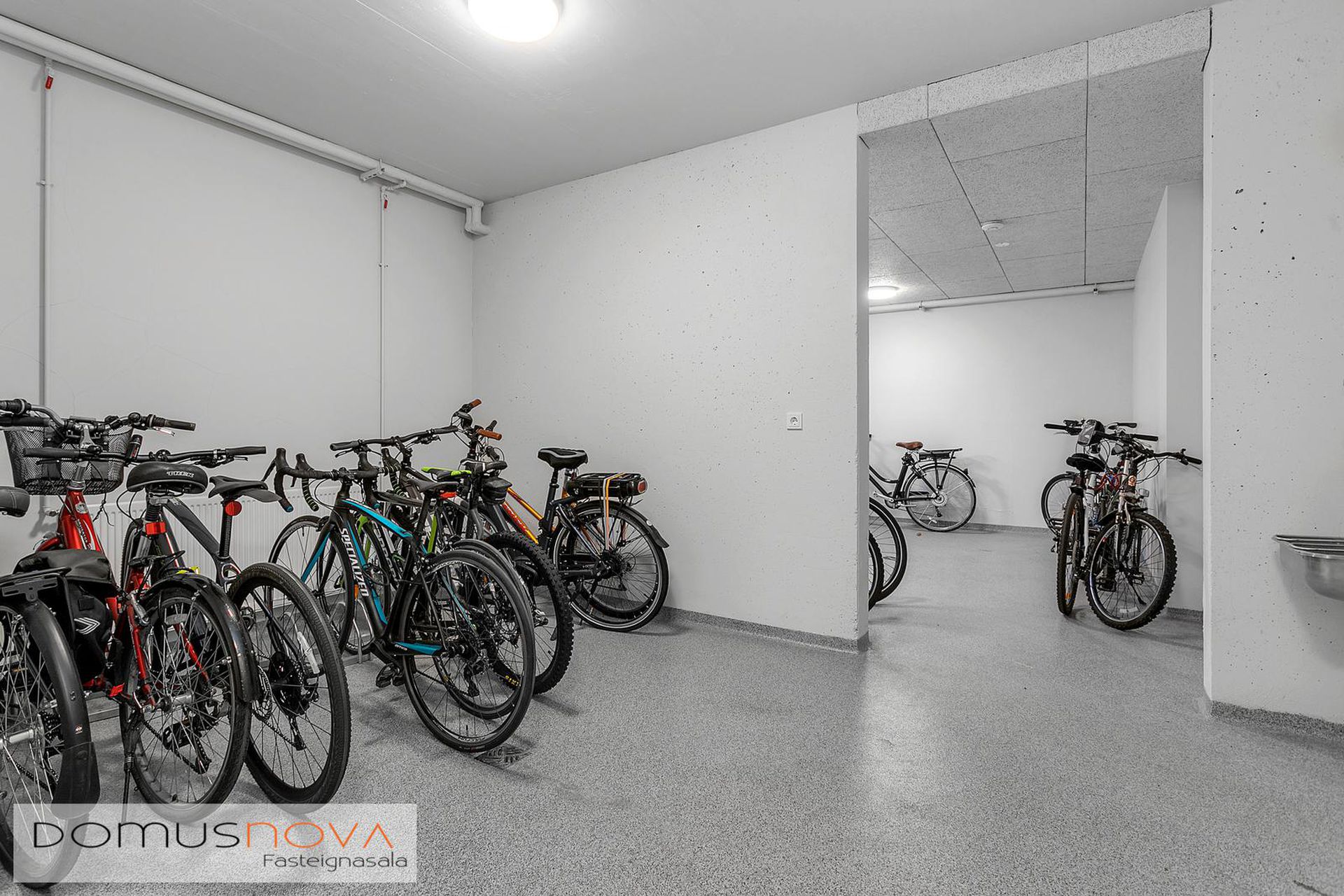Naustavör 9, 200 Kópavogur