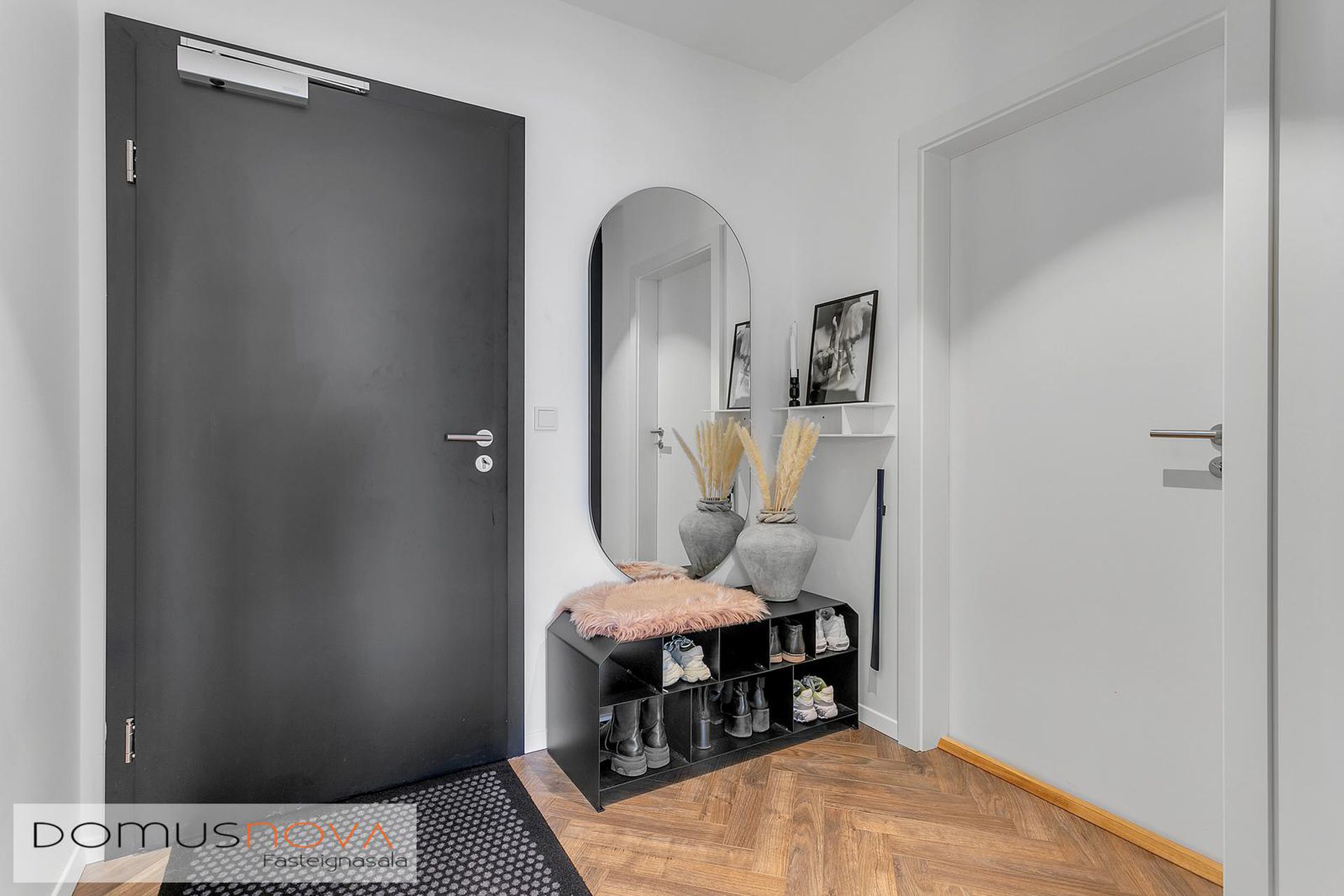 Naustavör 9, 200 Kópavogur