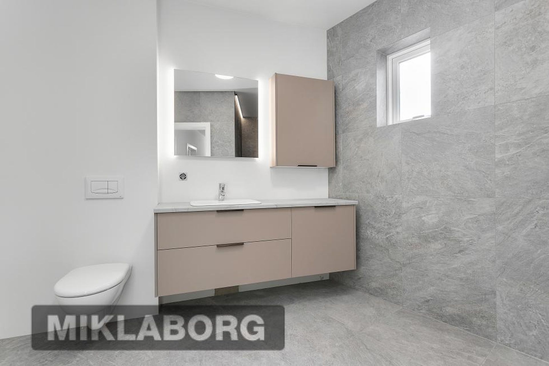 Urðarbrunnur 23, 113 Reykjavík
