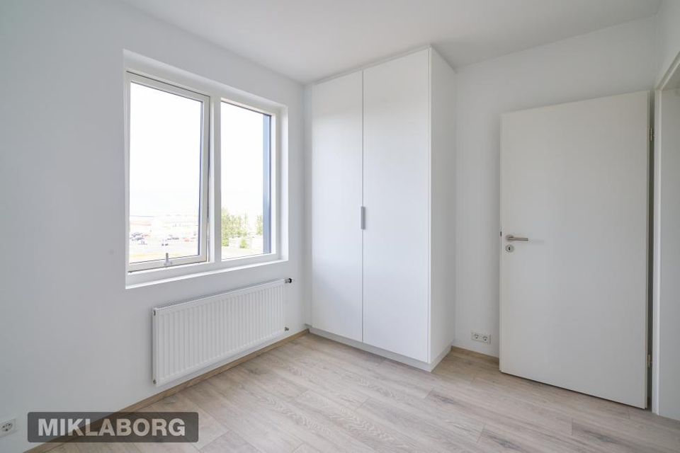 Dugguvogur 8, 104 Reykjavík